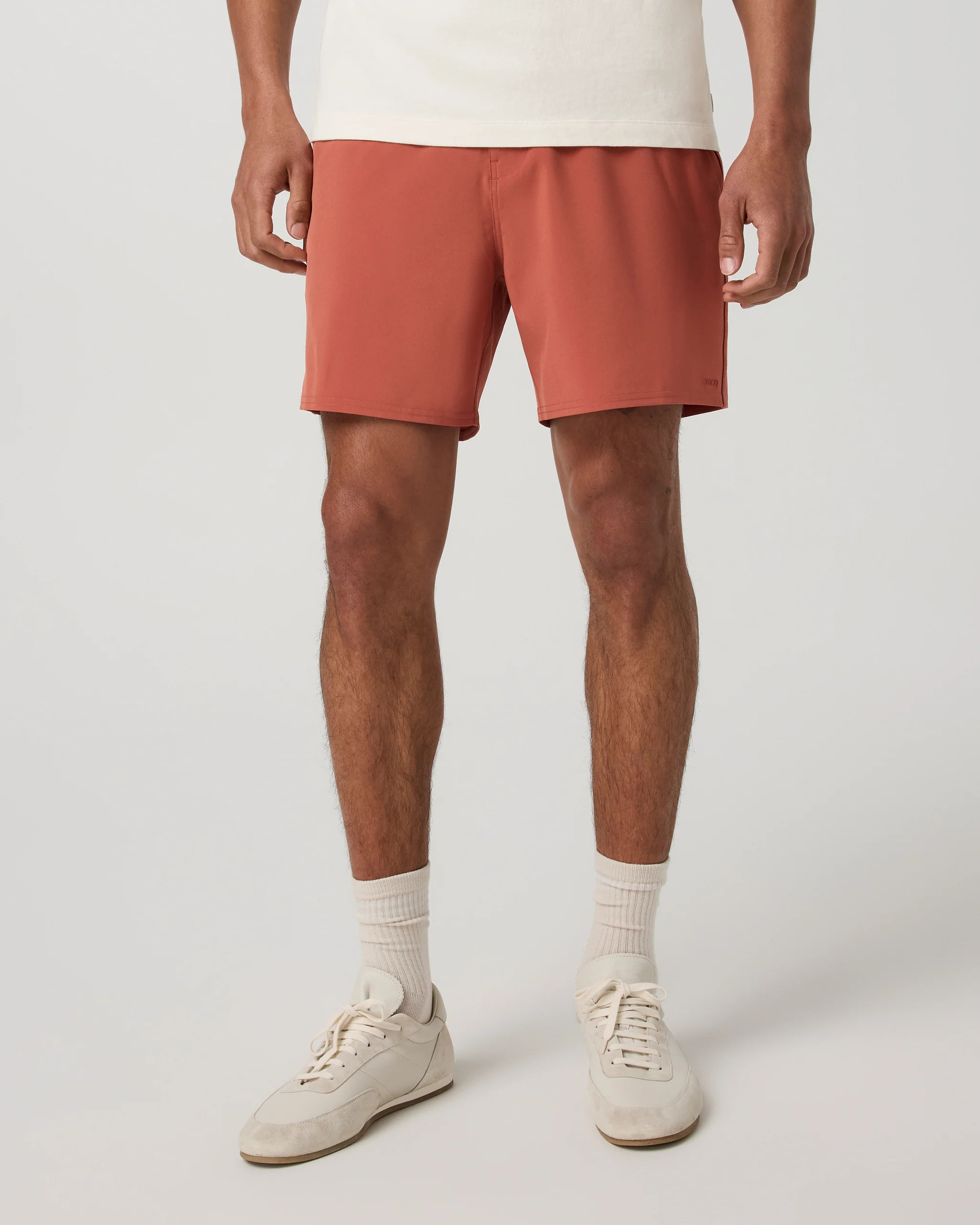 $8812 | Vuori Clothing (US & Canada)