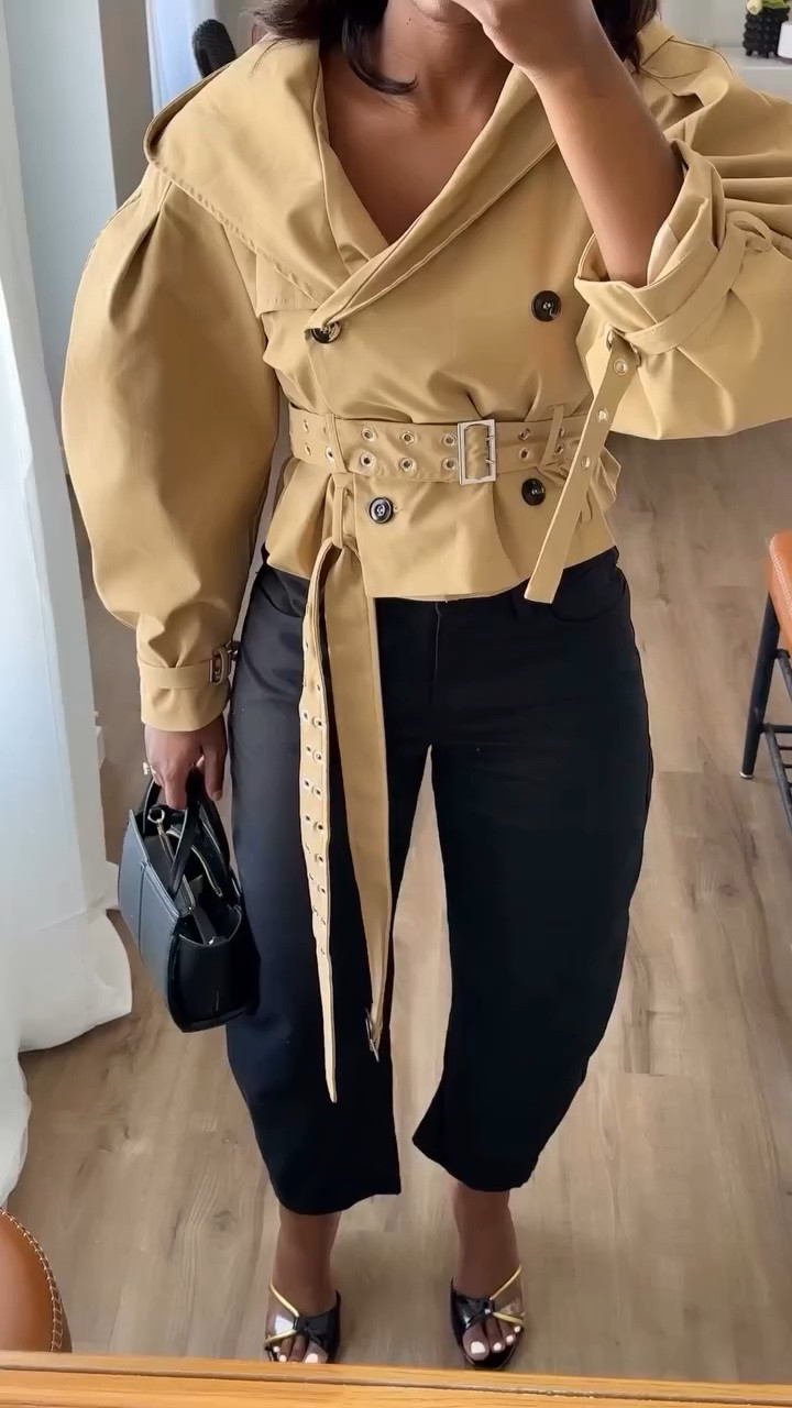 Outfit details: 

Jacket @shein_ca 
Pants @chantejenae 
Shoes @shein_ca 

All outfit links in my bio