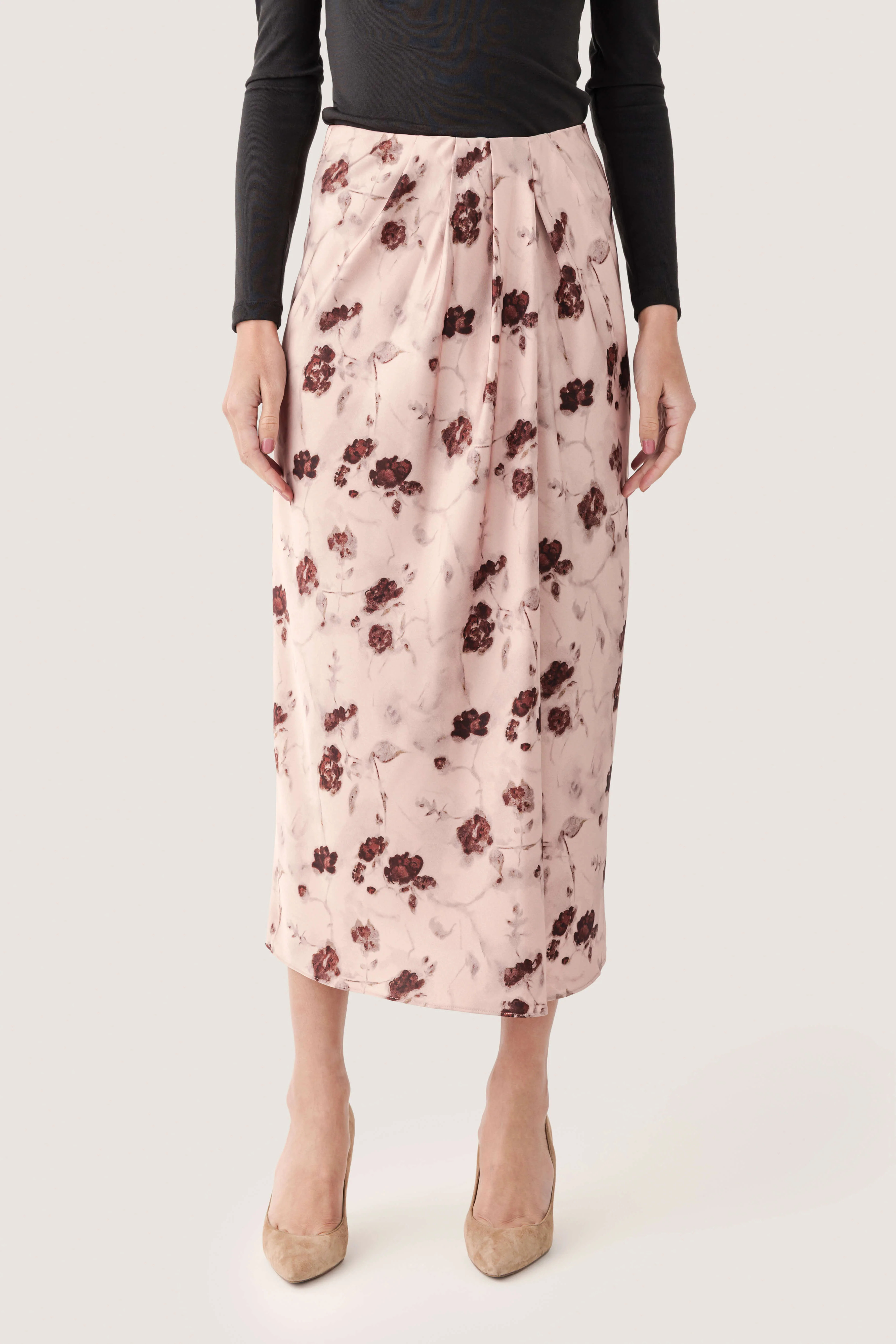 Seraphine Row Printed Satin Front Pleated Skirt | Social Threads