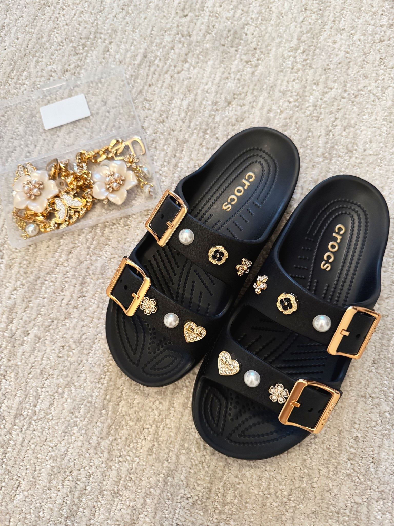 These went VIRAL for a reason 🤍

Finally got them in and had to glam them up ✨

They’re actually SO comfortable and look way more expensive than they are… mom approved 👏

#LTKmomlife #LTKdayinmylife #LTKSeasonal