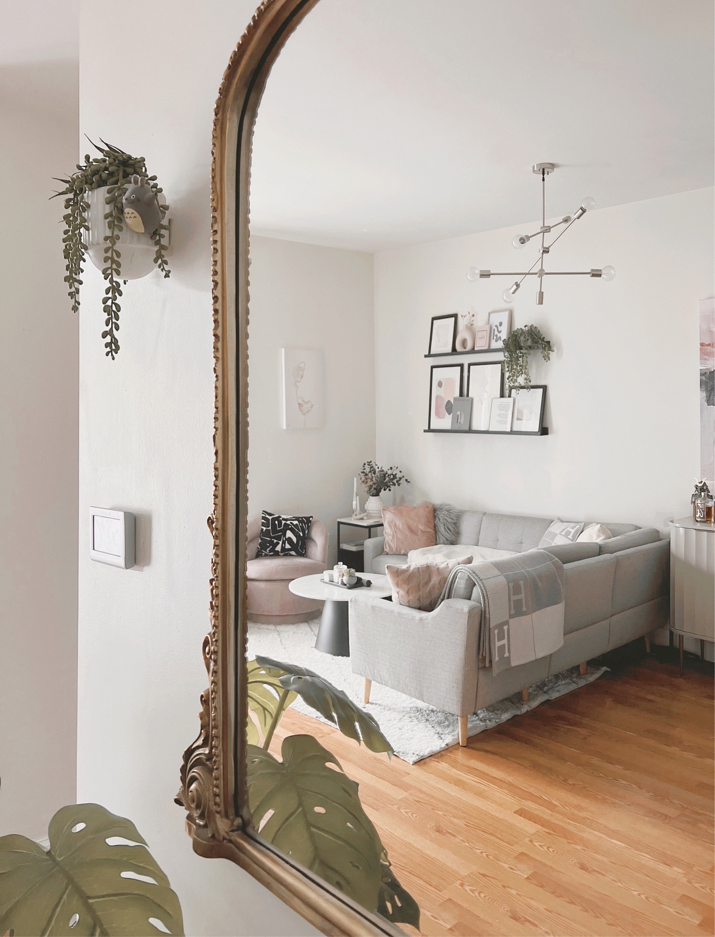 Made the living room a little more cozy for the season 🫶🏻

#LTKSeasonal #LTKhome