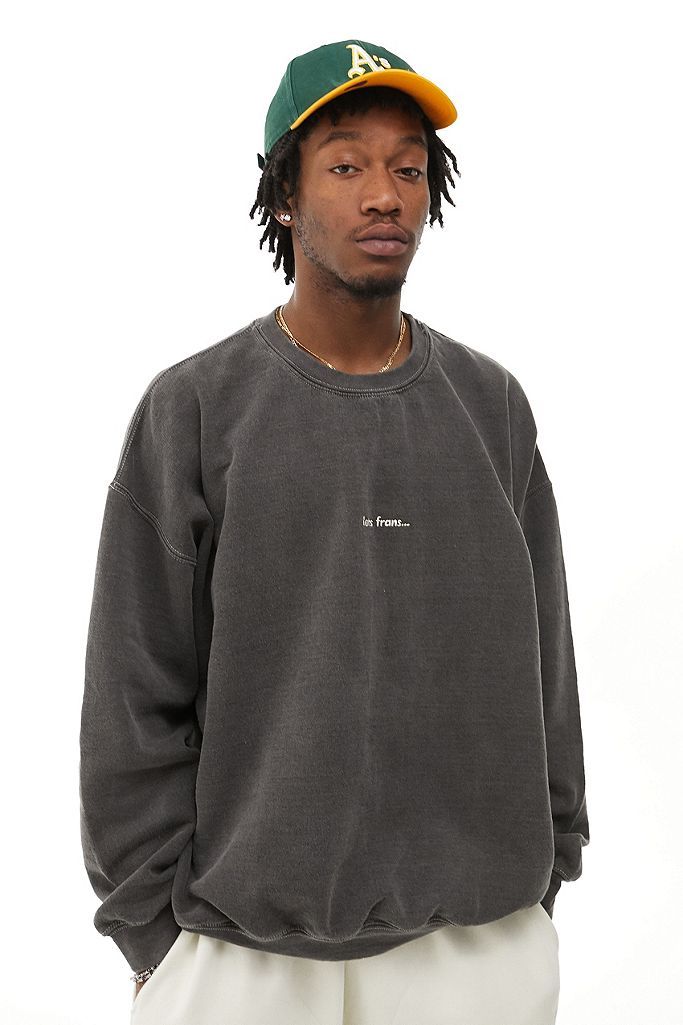 iets frans... – Sweatshirt in verwaschenem Schwarz mit Rundhalsausschnitt für ihn | Urban Outfitters (EU)