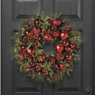 Radiant Rouge Wreath | Frontgate