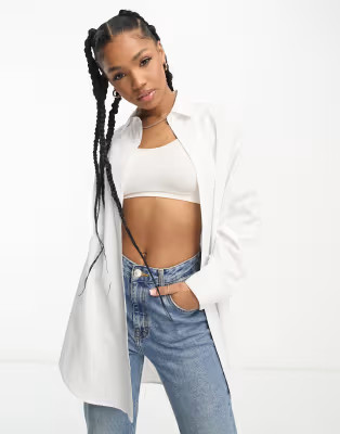 Stradivarius - Oversized overhemd van katoen in wit | ASOS (Global)