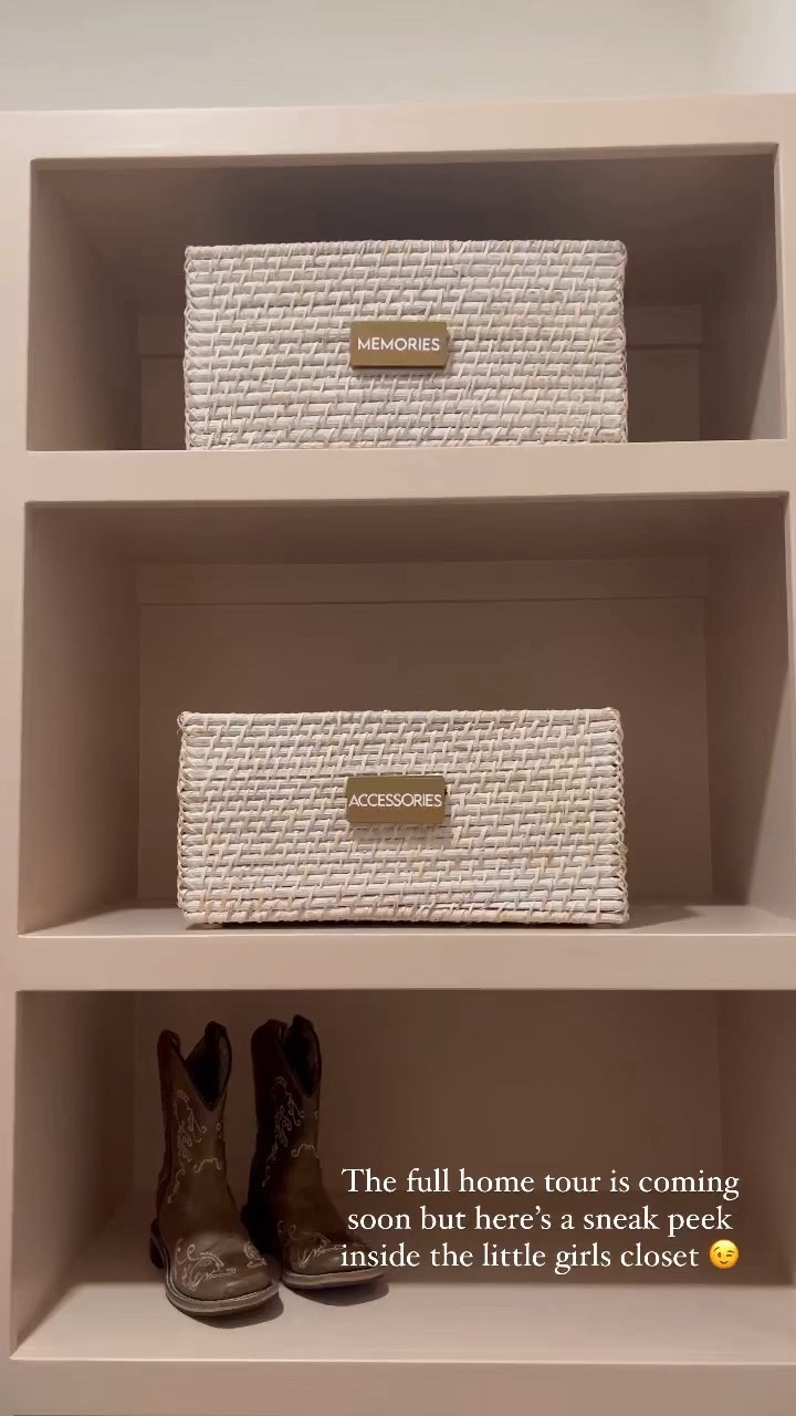 💖Girls closet 

#LTKkids #LTKhome #LTKVideo