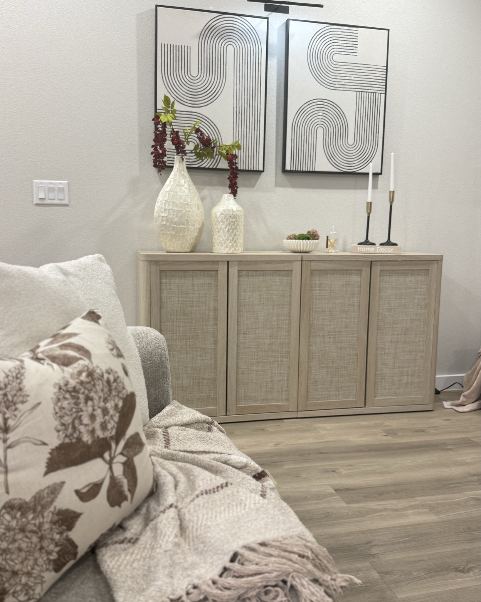 Hogar no es solo un lugar es como se siente ….

#LTKActive #LTKSeasonal #LTKHome