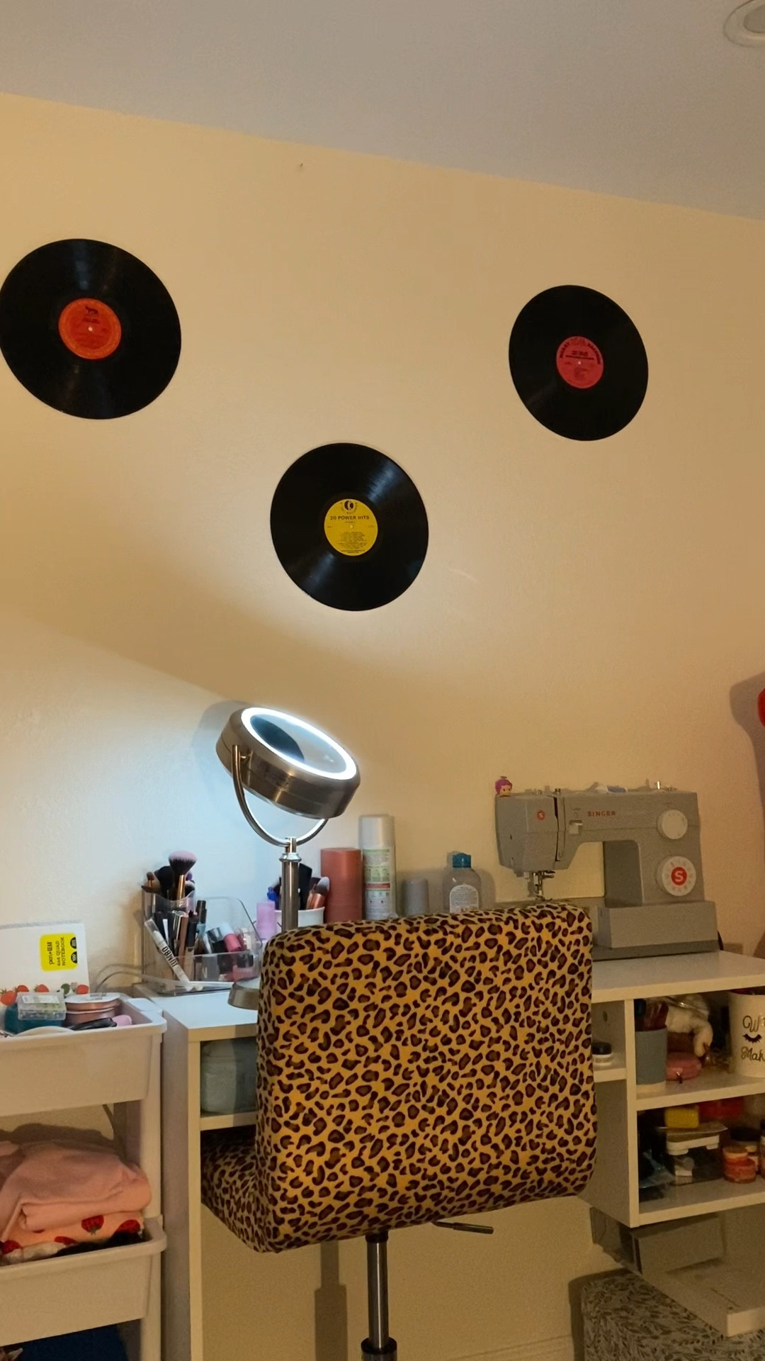 room decor links from my mini room tour <3#LTKVideo

#LTKFindsUnder50 #LTKHome