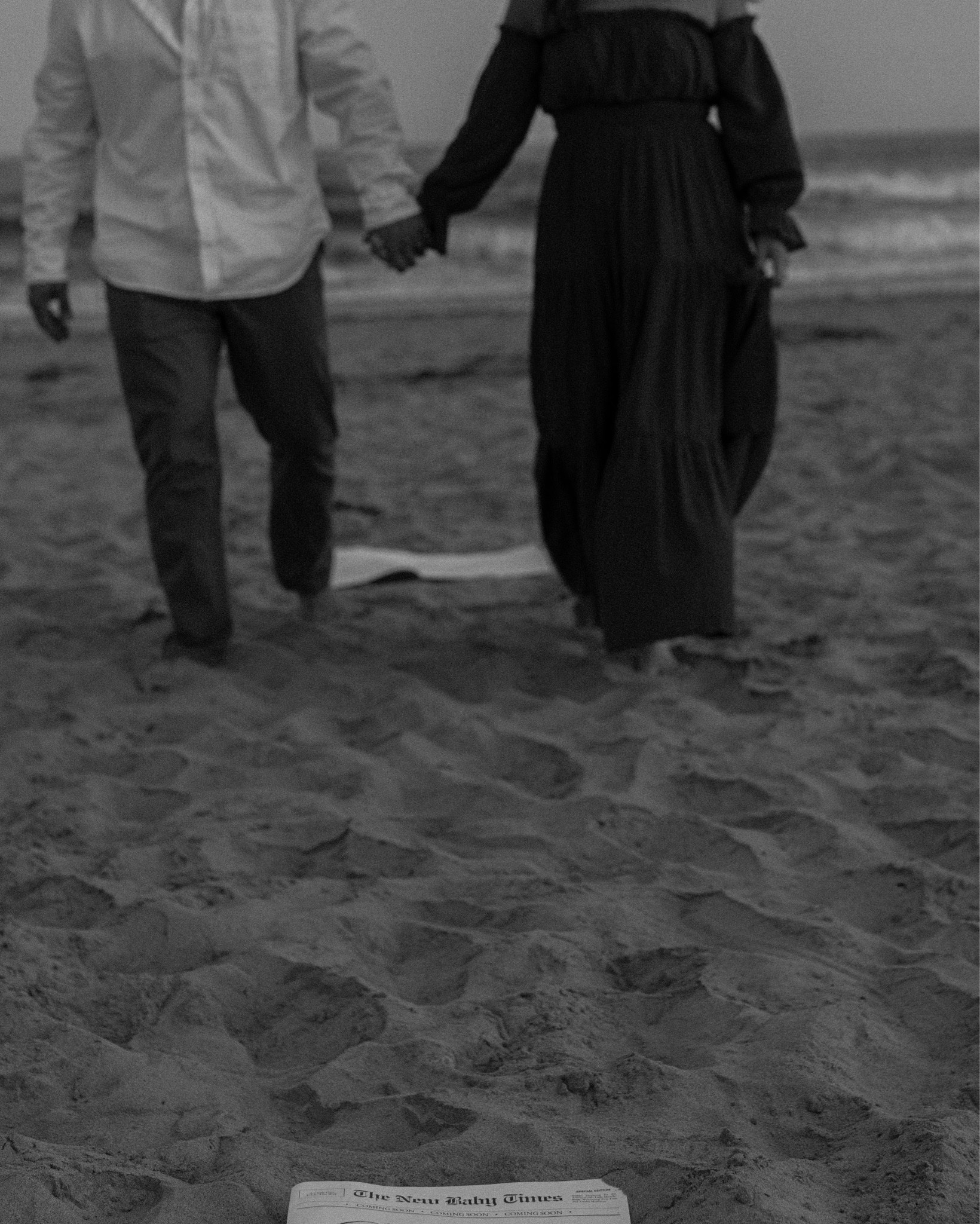 BABY ANNOUNCEMENT PHOTOSHOOT 🧸✨

Brown dress
Fall brown dress 
Fall photoshoot
Beach photoshoot
Family photoshoot
Baby announcement 
Baby announcement photos
Pregnant 
Pregnancy
2025 baby announcement 
Baby announcement newspaper 
Baby newspaper 
Baby newspaper announcement 
Custom newspaper 
Custom newspaper for events 
Events newspaper 




#LTKBaby #LTKFamily #LTKFindsUnder50