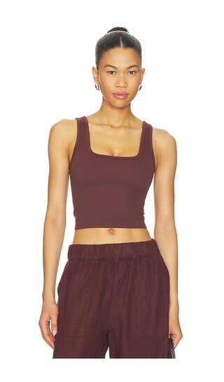 Beyond Yoga Seamless Cropped Tank Top in Brown. - size S | Revolve Clothing (Global)