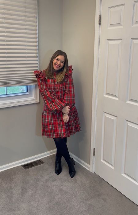 Holiday looks, red and green outfits, holiday plaid 

#LTKHoliday #LTKstyletip #LTKSeasonal