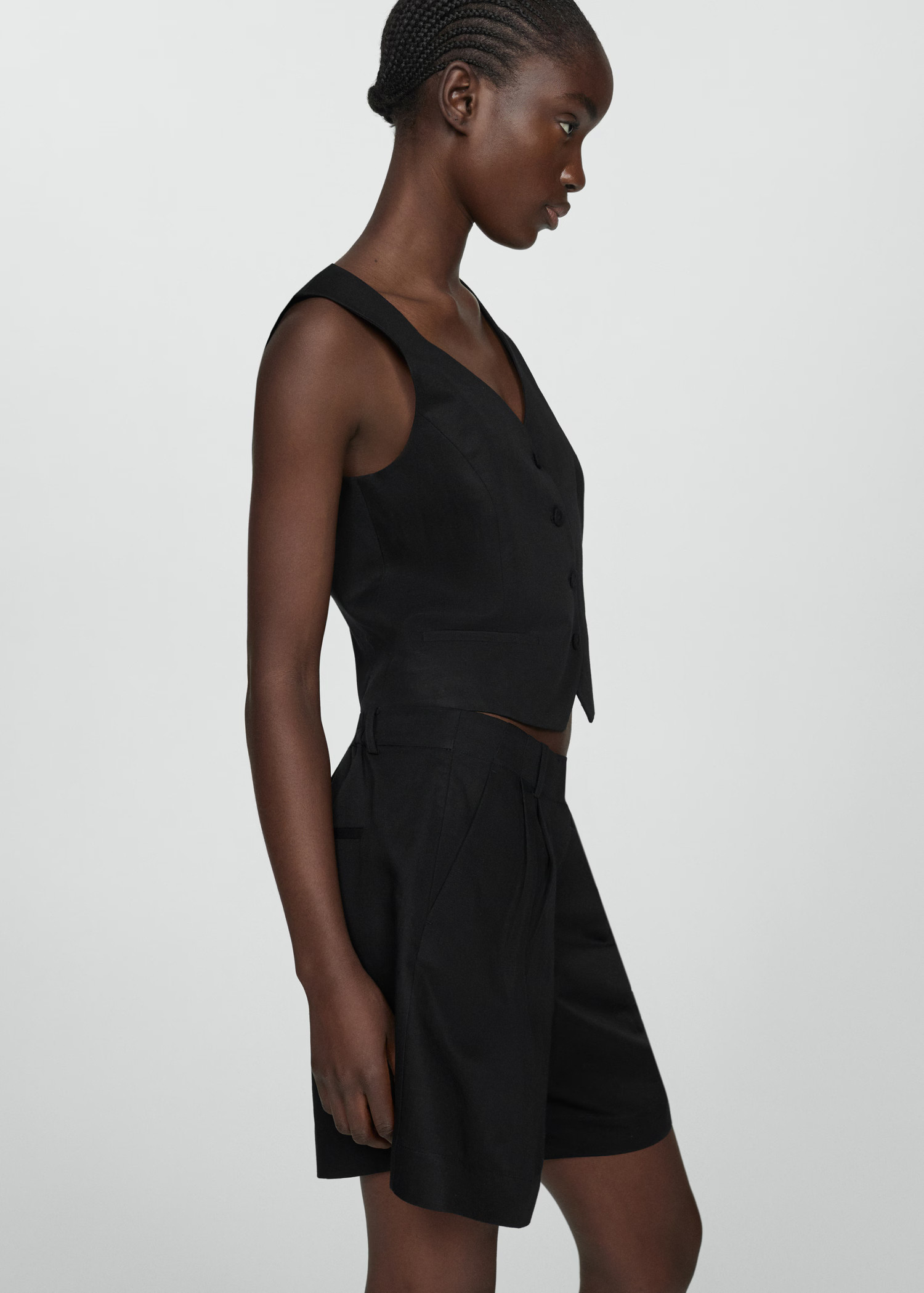 Linen-blend Bermuda plated shorts | MANGO (US)