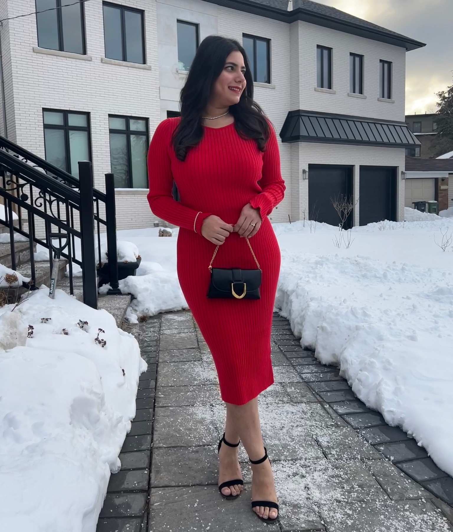 This dress is 25% off currently! 🔥 Love a RED moment! 

#LTKSale #LTKfit #LTKSeasonal