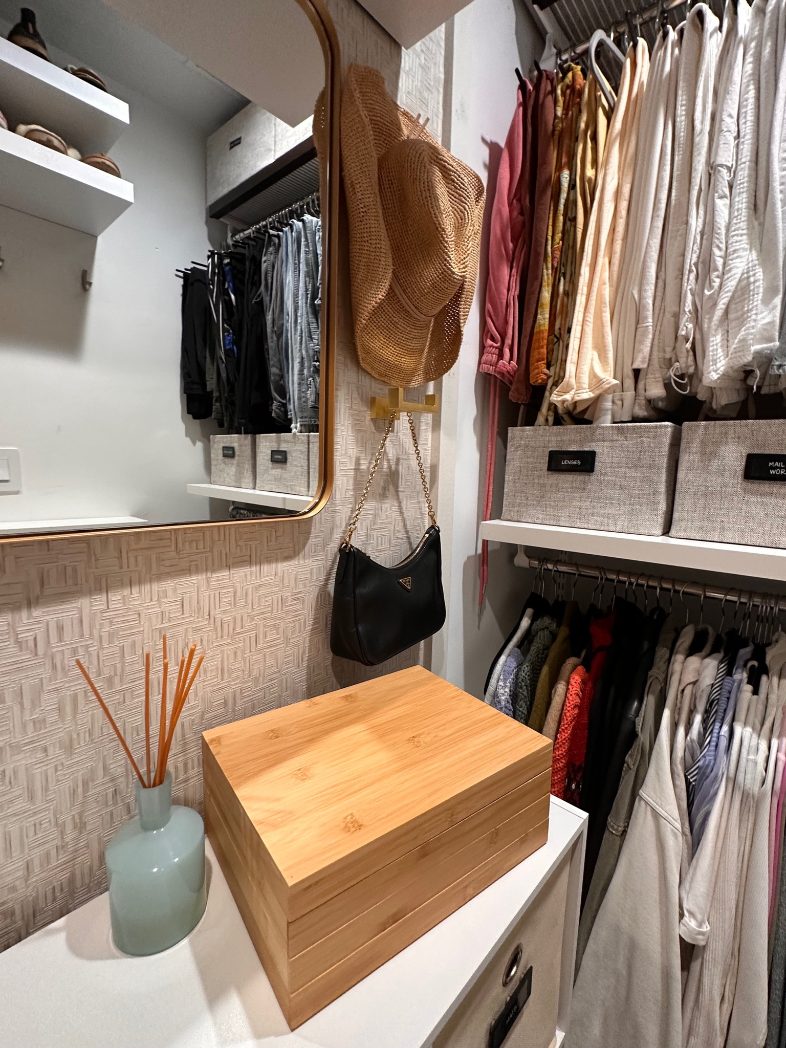 Home Organization Tips

Closet hacks  jewelry box  jewelry organizer  bag hook  closet organization  organization hacks  walk-in closet  closet organization hacks  home organization  fall closet  closet clean out  MarlaFay

#LTKSeasonal #LTKHome