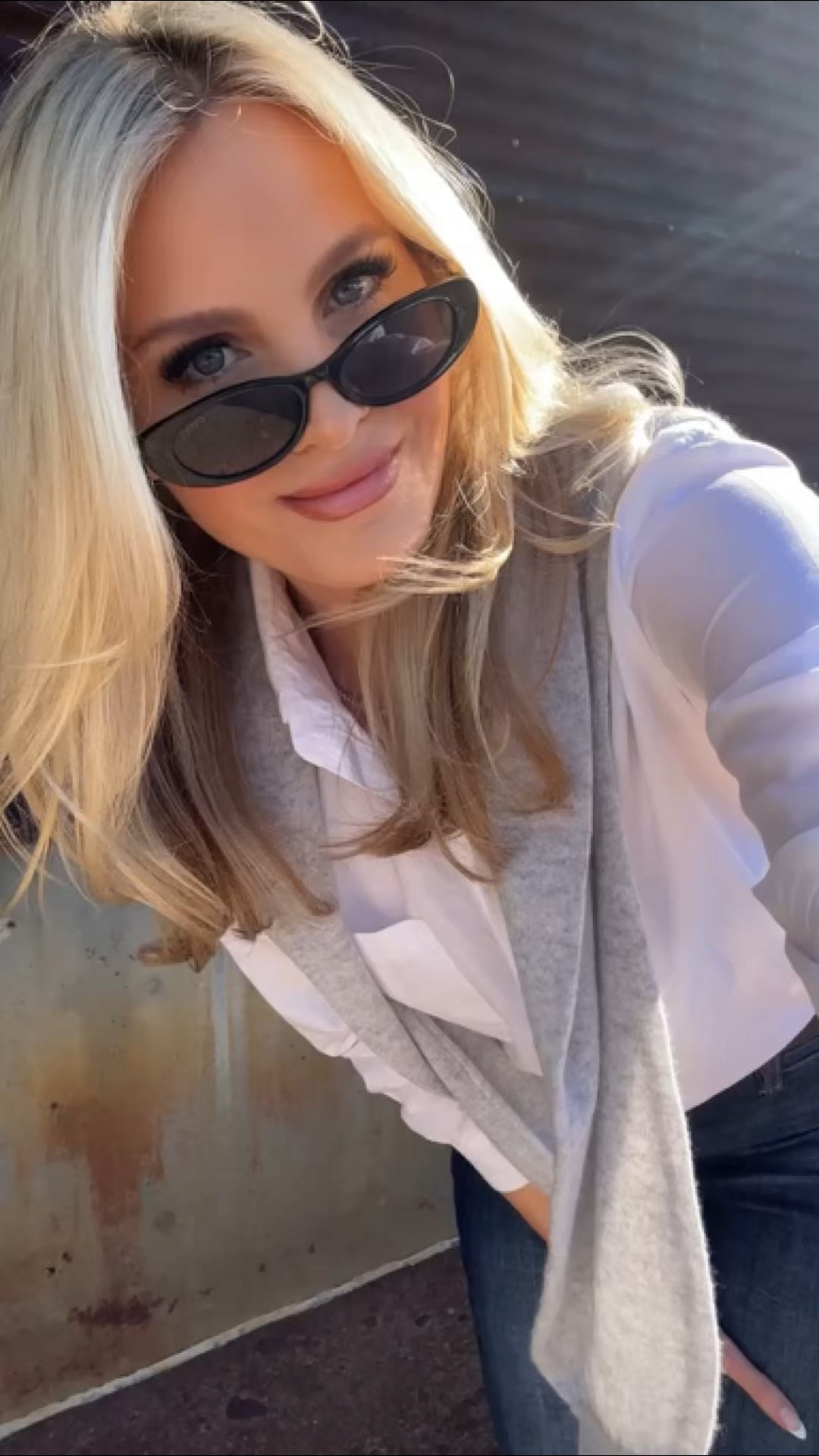 Effortless. Polished. Timeless.
This white button-down is one of those closet staples that works every time. Layered with a cozy knit, structured denim, and classic loafers for that elevated everyday look.

Perfect for winter in Arizona when you want cozy but still chic 🤍
Saving this combo on repeat.

