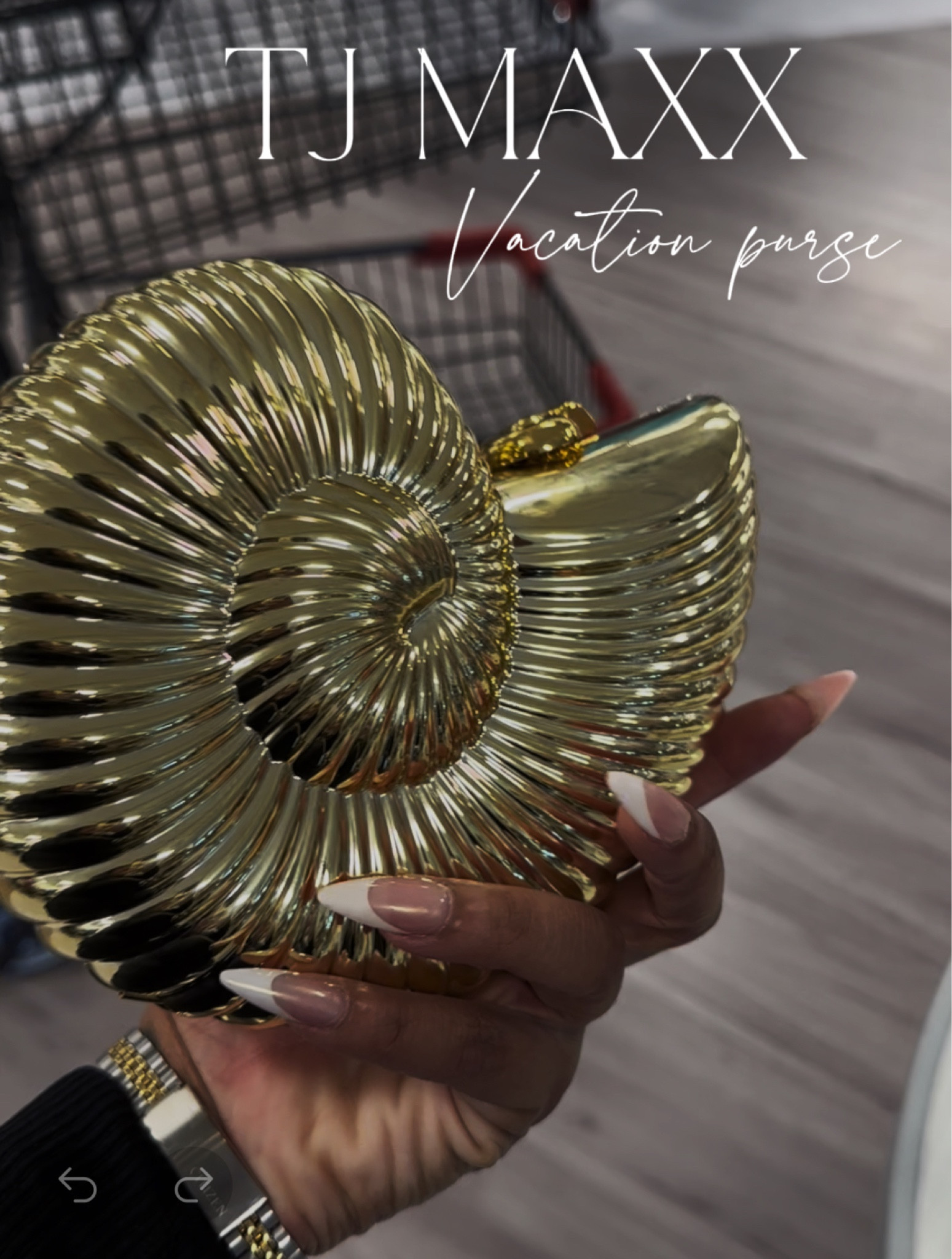 Such a great statement piece!! 
I found it on SHEIN for you 😉

#LTKstyletip #LTKitbag #LTKfindsunder50