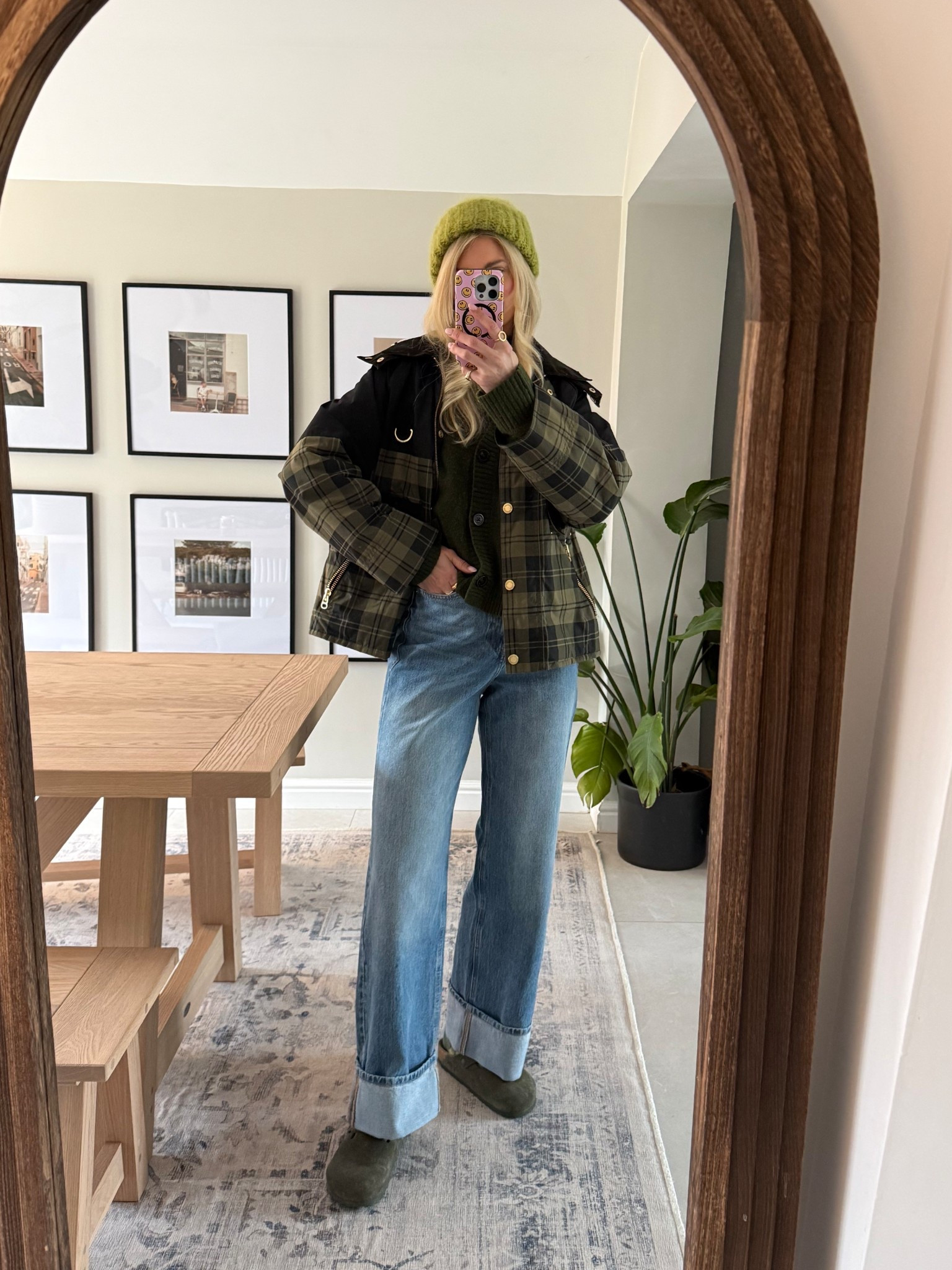 I’m wearing a size 8L in the jeans and a medium in the cardigan 

#LTKuk