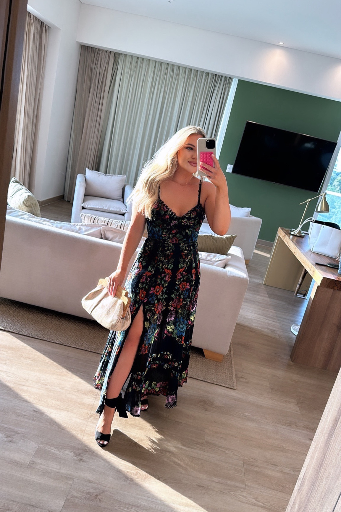 Size small dress
Sold out but available on rent the runway 

#LTKSeasonal