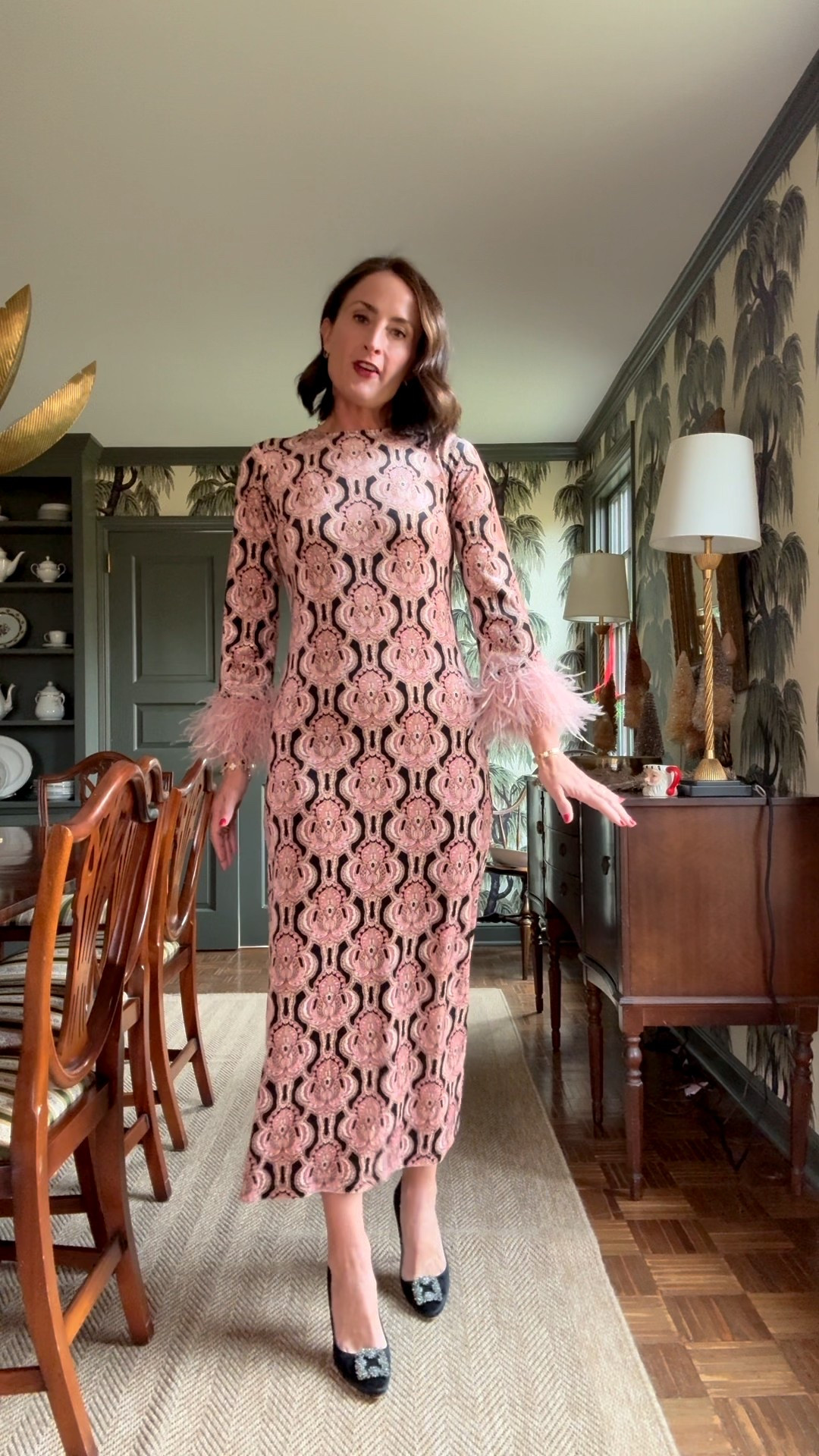 Outfit of the night 🩷🖤🥂

#LTKOver40 #LTKSeasonal #LTKHoliday