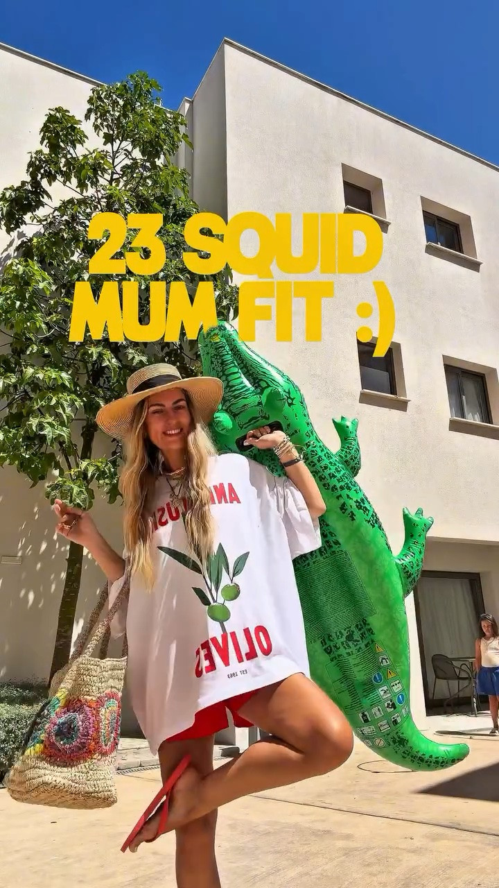 croc not included 🐊 🤭 BUTTT the tee £15 squidssss @asos & the 🍒 shorties £8 !! @georgeatasda SHUT THE FRONT DOOR !! 

£23 for the outfit 👏🏽 comment SHOP & i’ll dm you the links 🛒 

full outfit deets below ! love y’all have the best 🌞 sunny week ! xxxxxx

FULL OUTFIT DEETS 
i’m a uk 10 , 5’7 
loving an oversized fit :) 

graphic 🫒 tee £15 on promo currently @asos wearing size 2 XL curve , could have gone XL but still loveee the fits on these tees ! 

red 🍒 crepe texture shorties £8 @georgeatasda wearing size 10 , true to size , how perfect with a red flop too ? 

croc 🐊 bought at the local supermarket but £13 on @amazonuk ( too fun right ! )

hat 👒 is old hm but @marksandspencer have similar £36 will link ! 🔗 

beach 🌸 bag £42 current promo @monsoon 

contains previous pr via my management @petillermanagement ✌🏽
#mumstyle #highstreetfashion #mumstyleuk #holidayoutfit @ltk.europe @ltk.hq @shop.ltk @ltk.creators @thisgirlloveshighstreet 🧃🌞🌀🍒✌🏽🦋