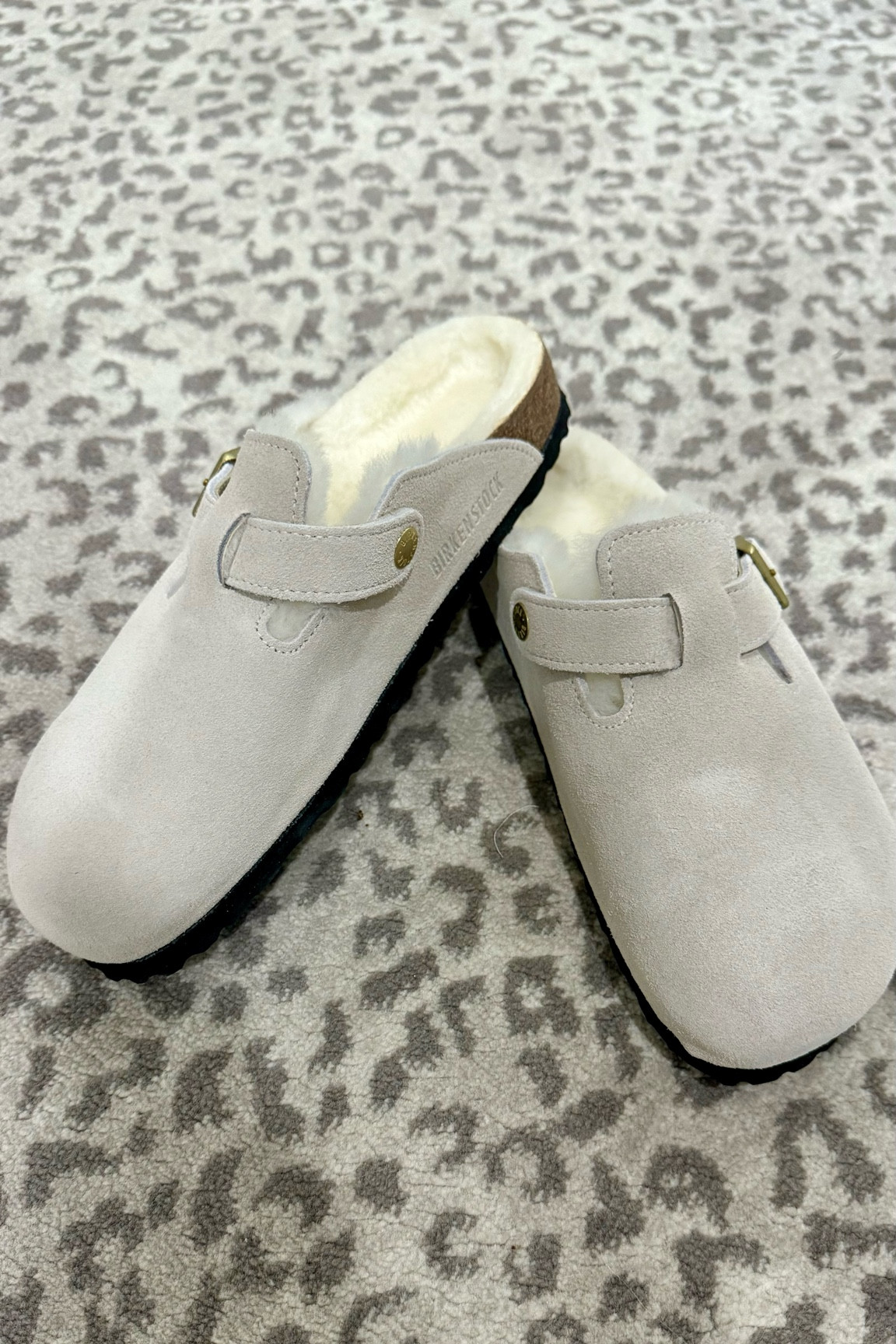 The coziest shoes for winter! Also great gift idea! 

#LTKShoeCrush #LTKGiftGuide