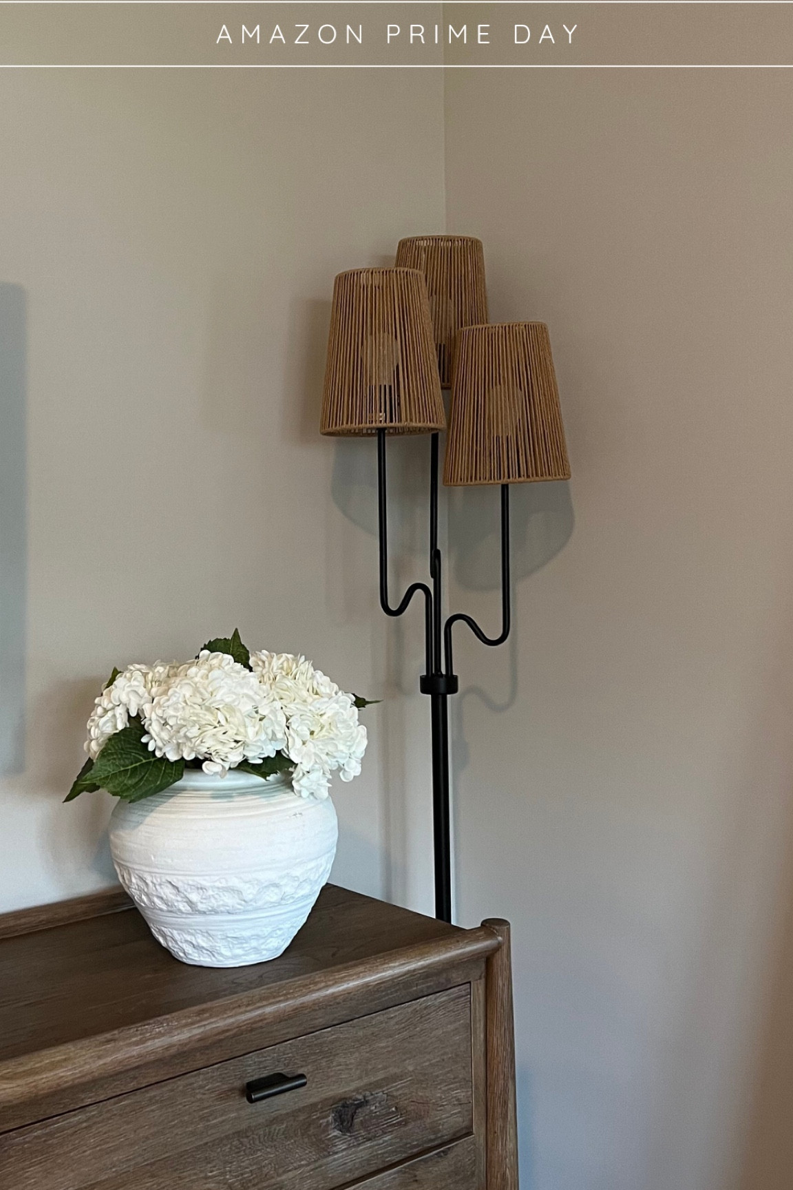 Amazon Prime Day: neutral home decor


Lamp, natural, neutral home decoration, coastal, cozy, chic, beachy, summer look, European, summer home sale

#LTKSaleAlert #LTKFindsUnder100 #LTKHome