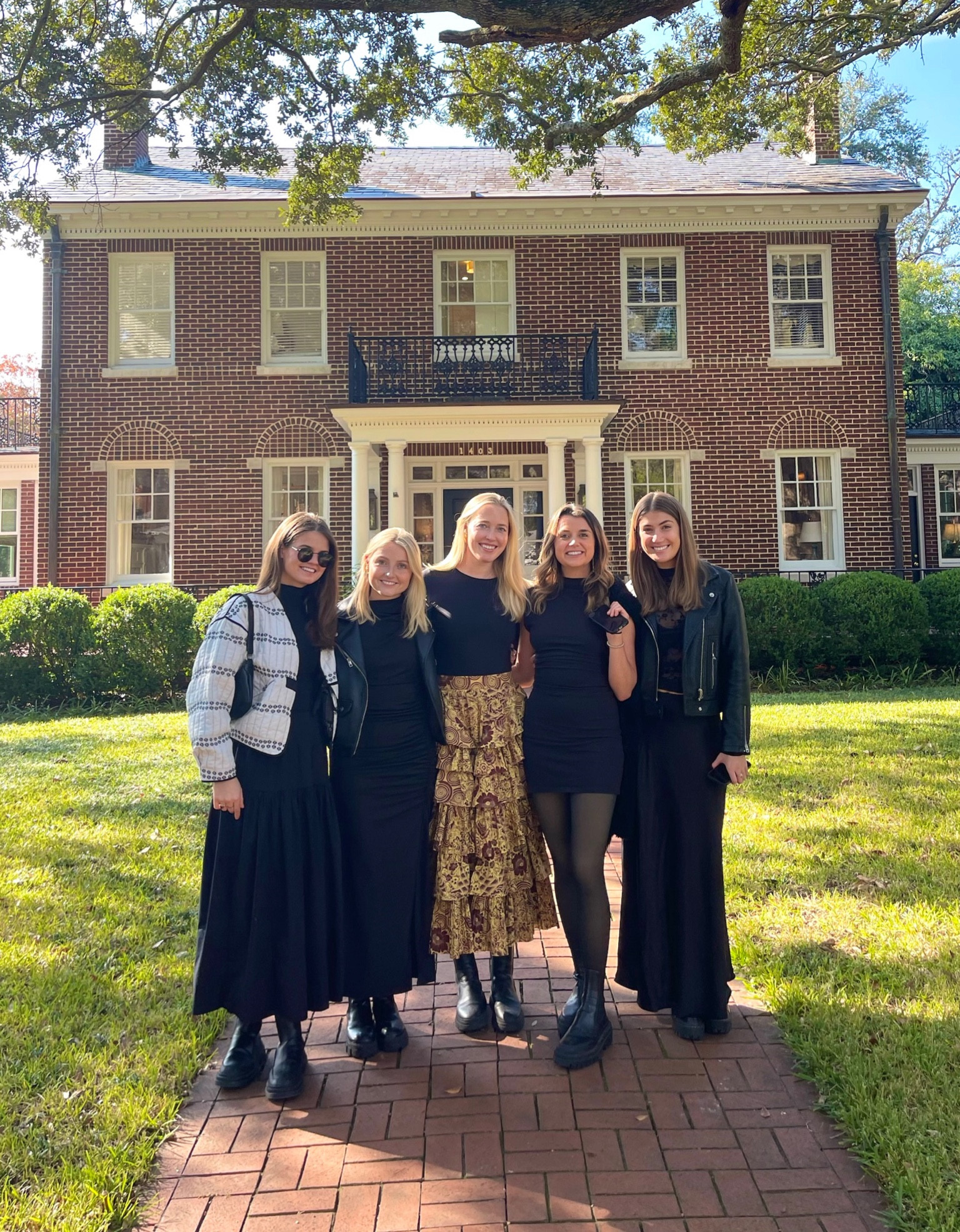 Gameday fit! ❤️🧡💛🏈

#LTKsalealert #LTKparties #LTKstyletip