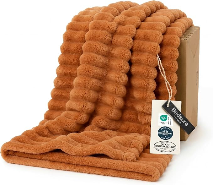 Bedsure Soft Burnt Orange Throw Blanket for Couch Decor Gifts 50"x60" | Fall Halloween Blanket De... | Amazon (US)
