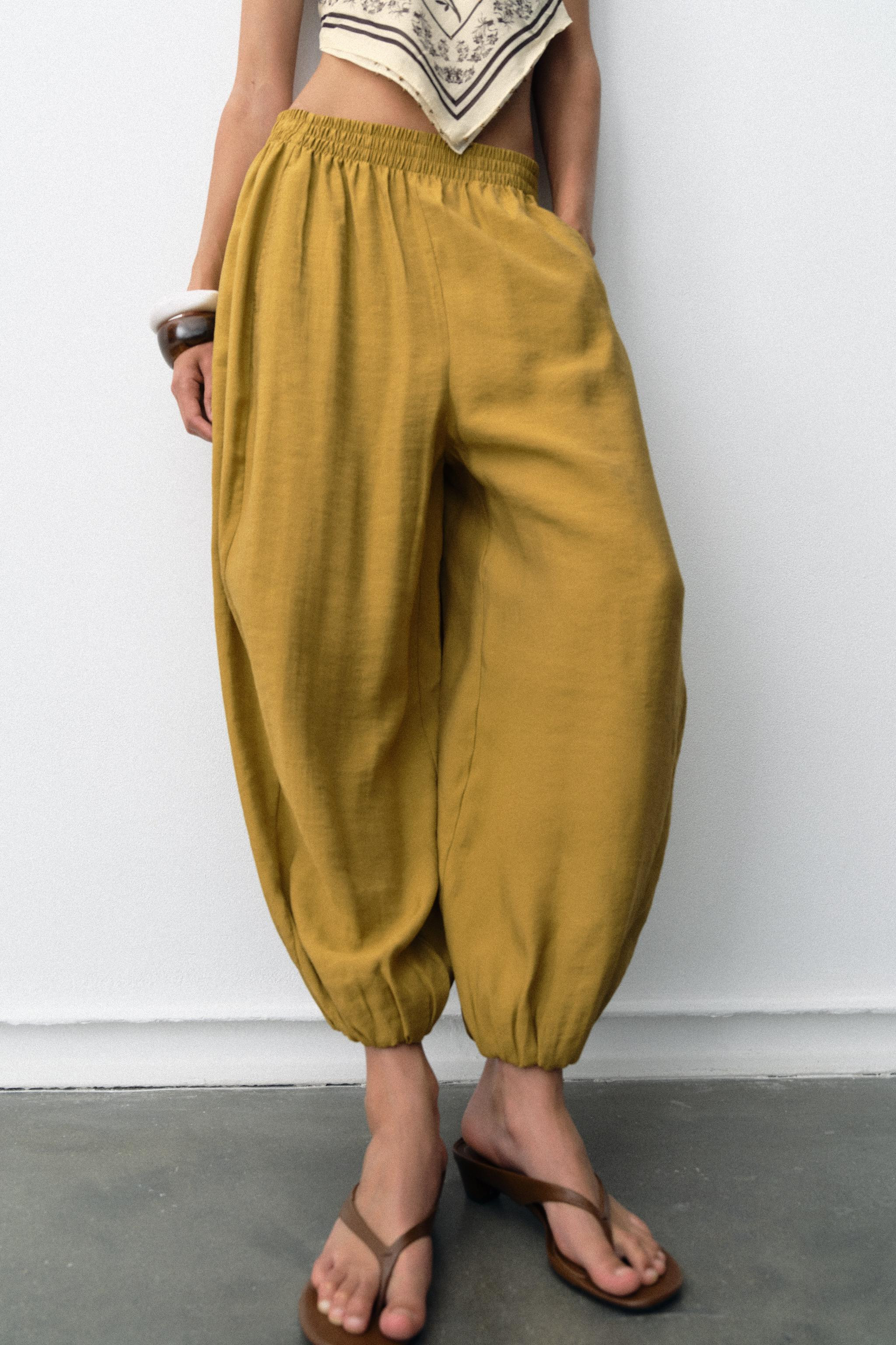 VOLUMINOUS BLOOMER PANTS | Zara US