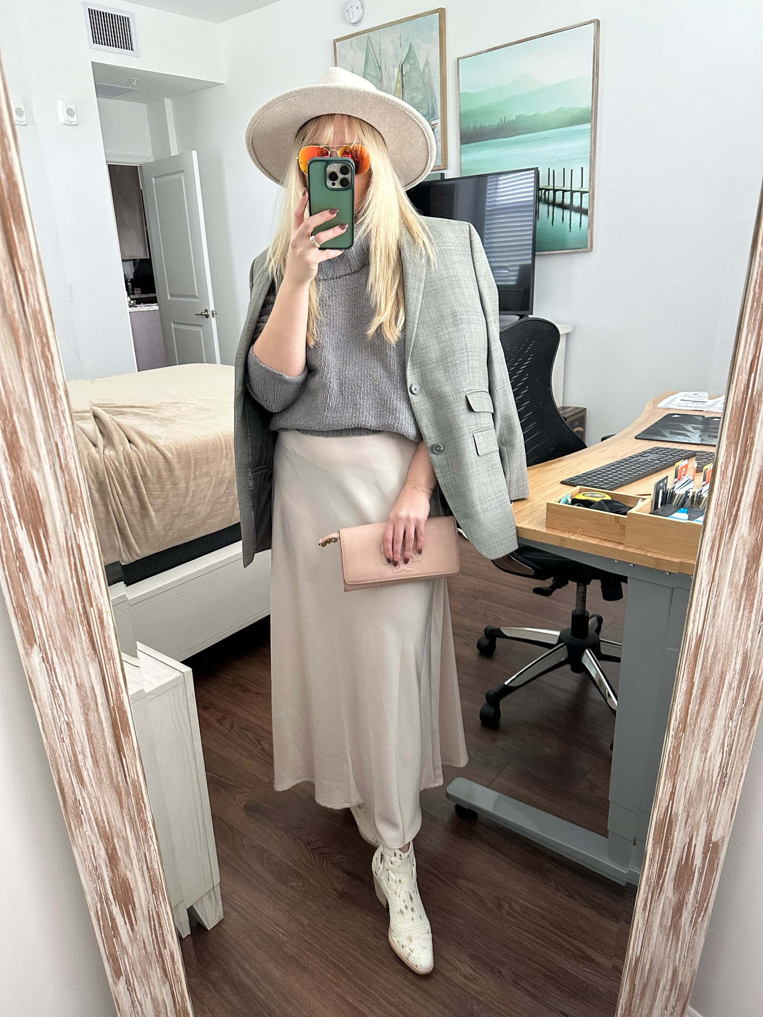 Sweaterdress into a top for the fall 


#LTKworkwear #LTKSeasonal #LTKstyletip