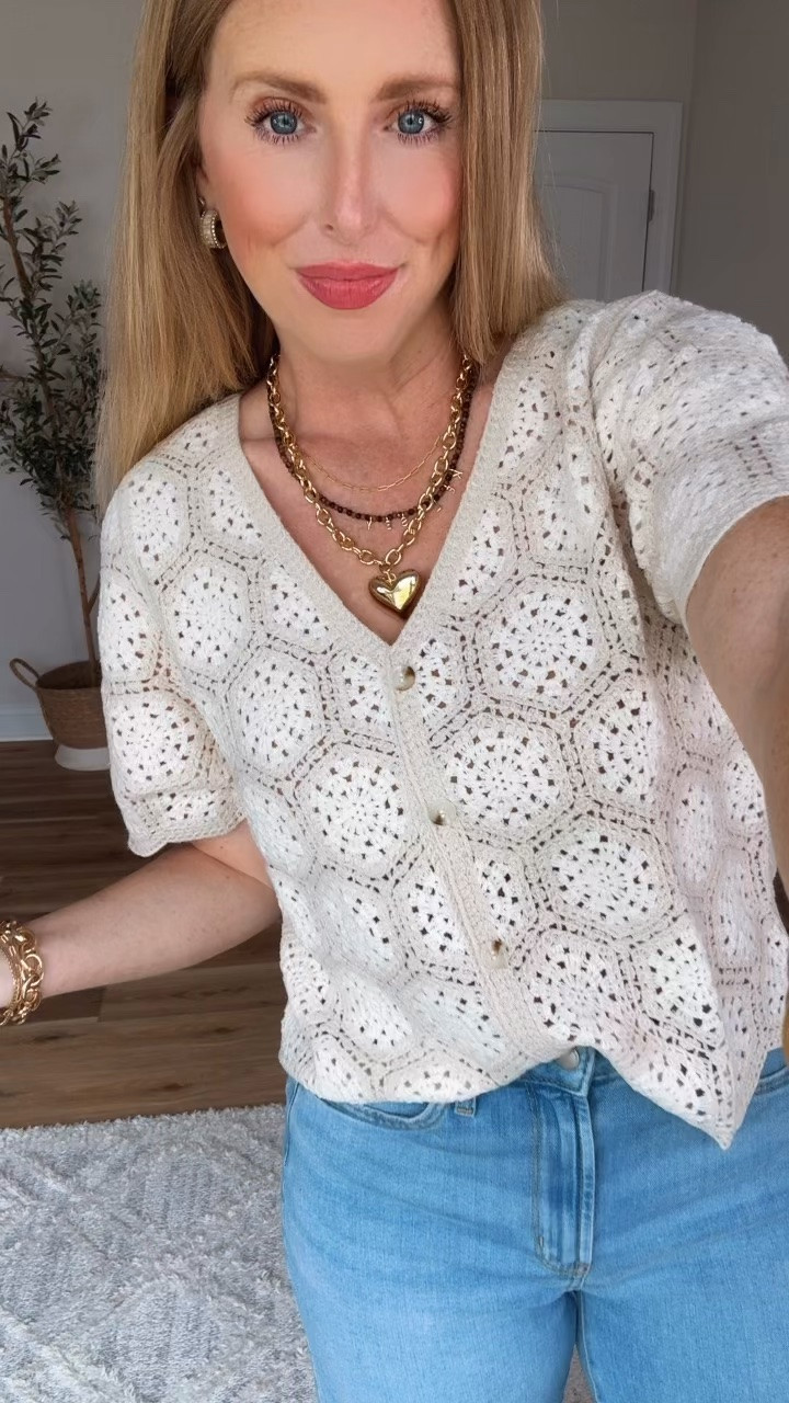 This top from @kohls is so incredibly soft!

#LTKootd