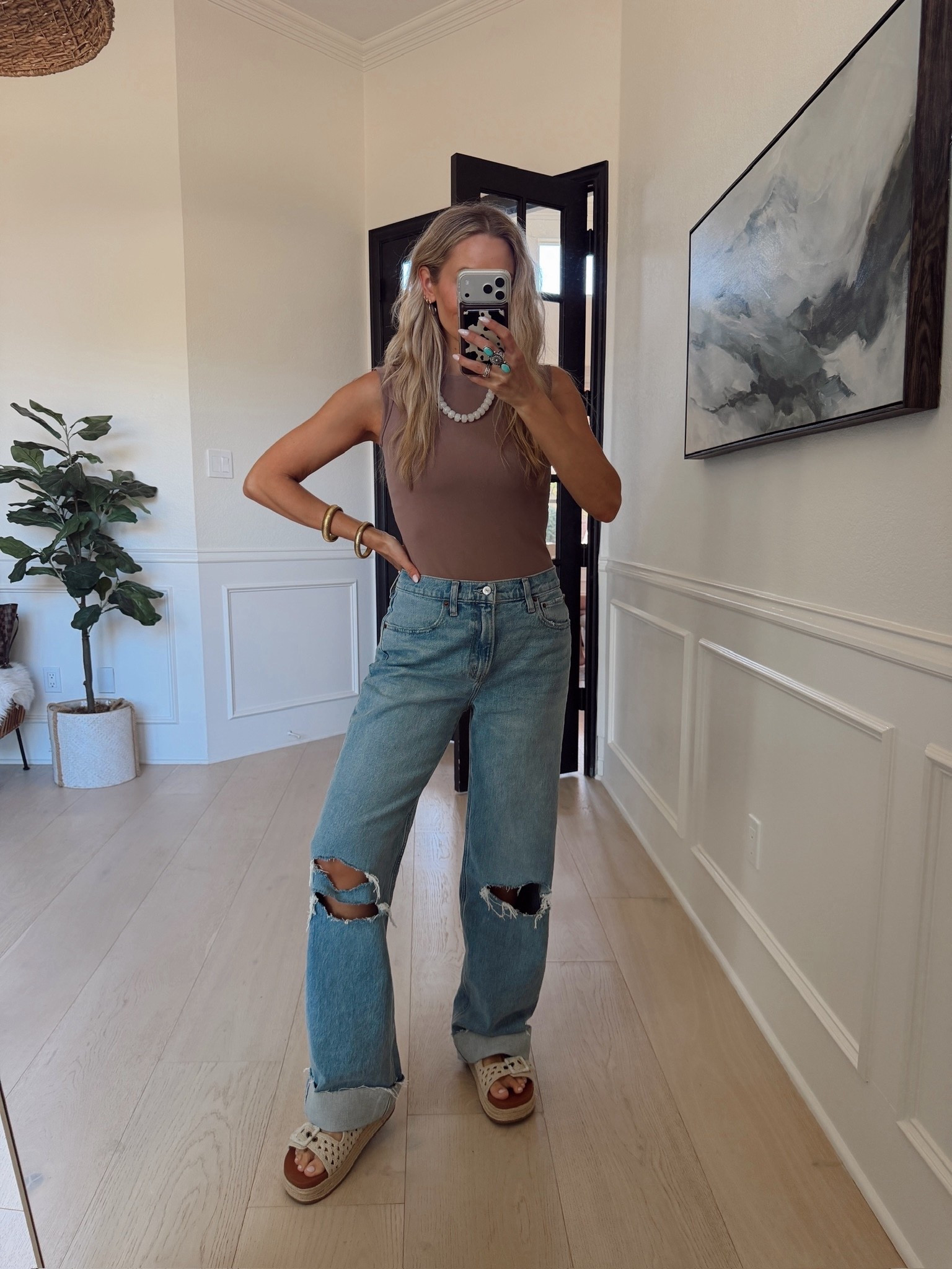 OOTD to go get my nails done 💅✨🤍

#LTKootd #LTKmomlife #LTKgrwm