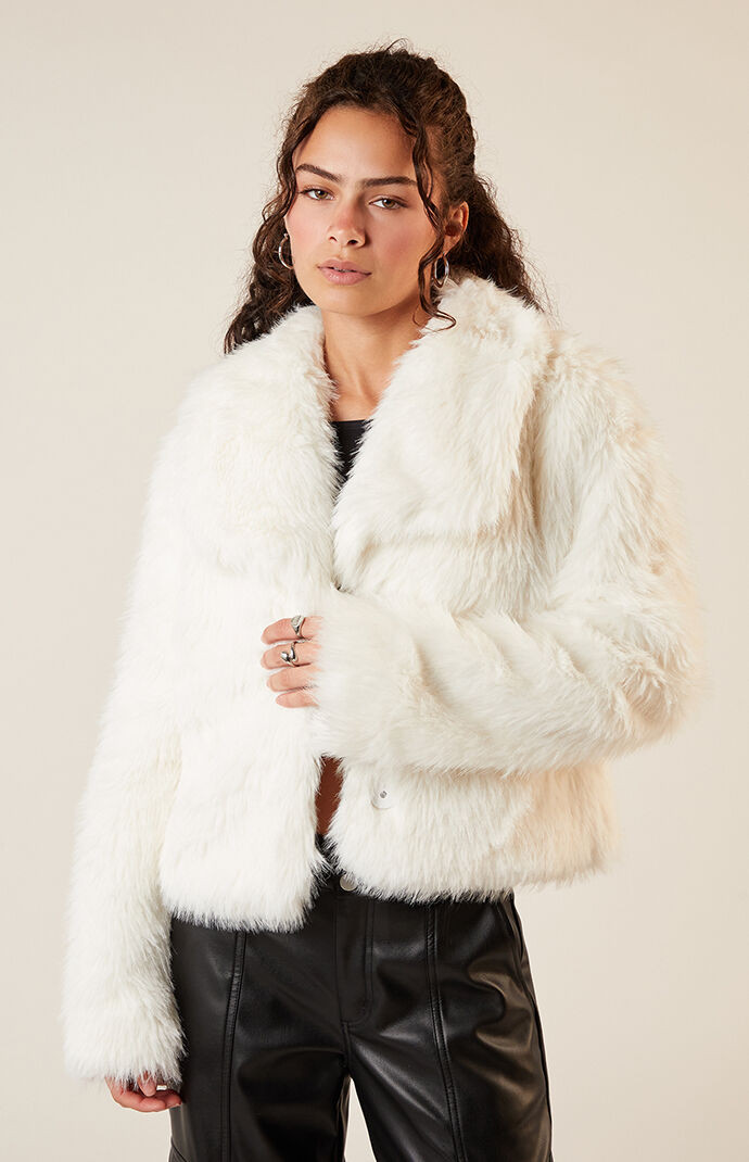 Glamorous Women's Faux Fur Cropped Coat in White - Size Small | PacSun