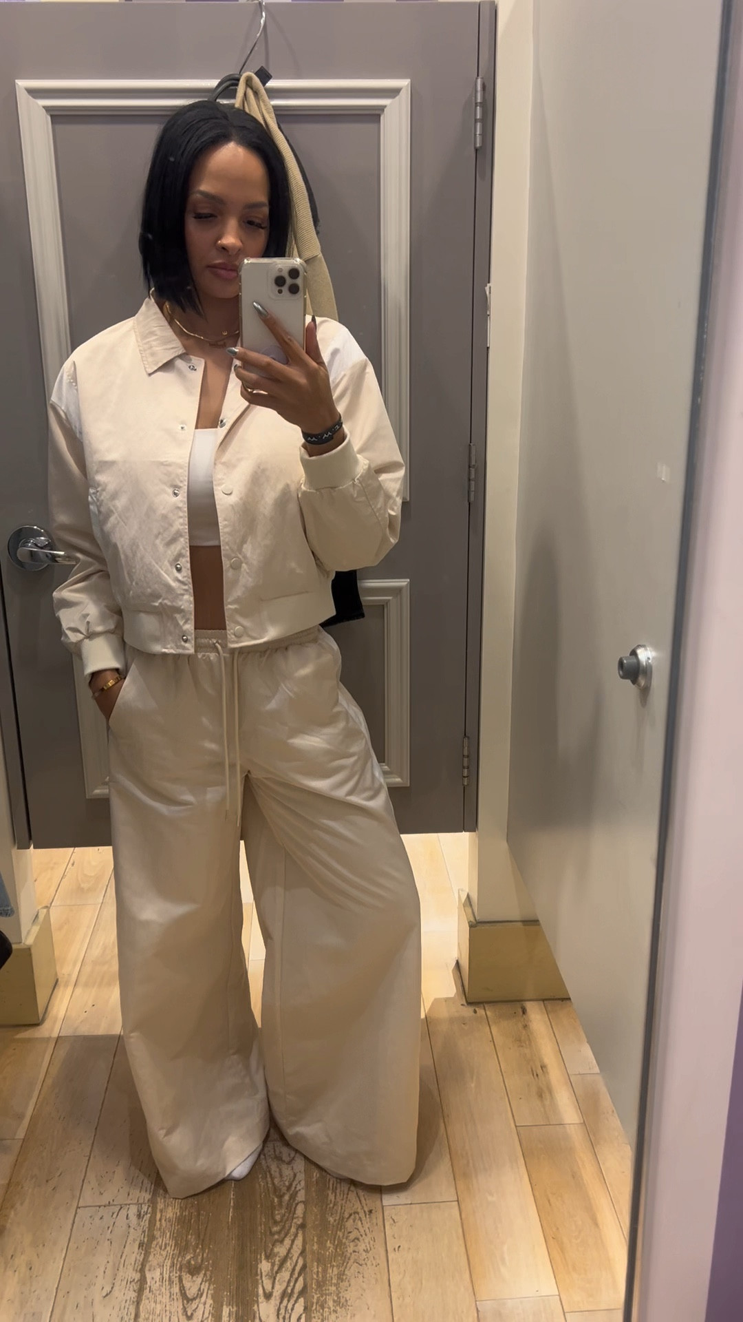 Stopped by Forever 21 to snag some spring break essentials but got distracted by this matching set. I never select a pant that is not high waisted, so that should tell you how obsessed I am with these wide legs. The jacket is meant to be a cropped look, but I sized up for more of an oversized vibe.

Forever 21, matching set, airport outfit, travel vibes, ootd, sporty look, athletic ootd, affordable fashion 

#LTKstyletip #LTKVideo #LTKfindsunder100