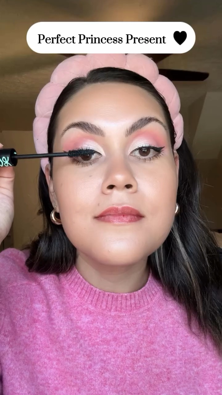 This is by far my favorite affordable mascara. It gets the job done. Every. Single. Time. 👏🏻 💕

Do you have a favorite affordable mascara? 

#mascara #mascararecommendations #makeupforbeginners #affordablemakeup #drugstoremakeup

#LTKHoliday #LTKBeauty #LTKGiftGuide