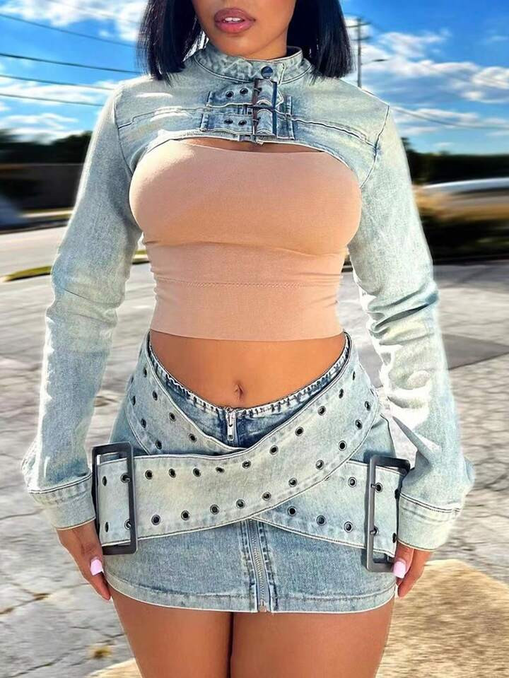 6-31%SHEIN VCAY Women's Floral Print Drawstring Shorts#2 Best SellerIn Boho Women ShortsGBP£5.86 | SHEIN