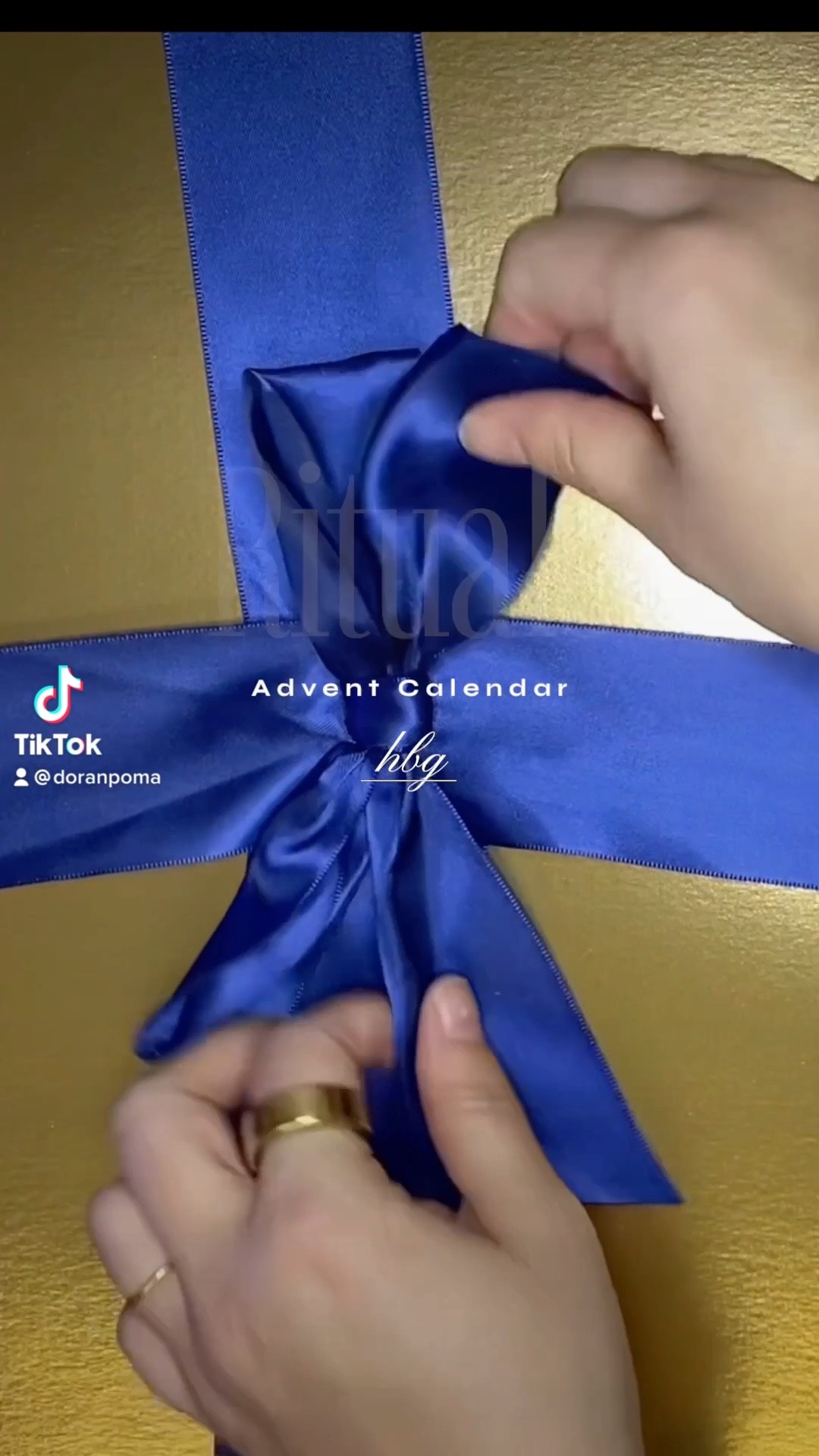 The Rituals Advent Calendar. Full reveal

24 gifts include candles, home fragrance, skincare and body care items  