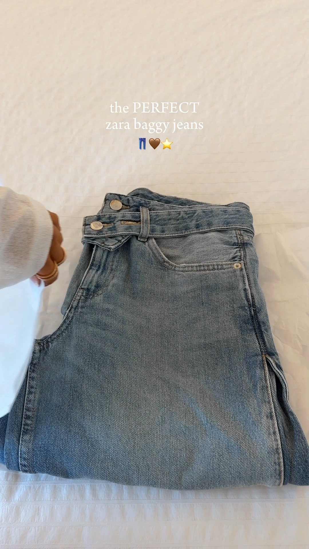 The perfect Zara baggy jeans👖🍂 in combo with the plaid jacket - LOVE! Wearing size EU34 in the jeans and size XS in the jacket ✨ I’m 1,70m tall for reference

#LTKFashionMonth #LTKautumn #LTKstyletip