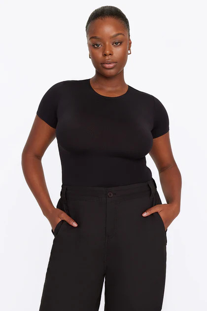 365 SECOND SKIN SHORT SLEEVE T-SHIRT - SHADOW BLACK | TALA (UK)