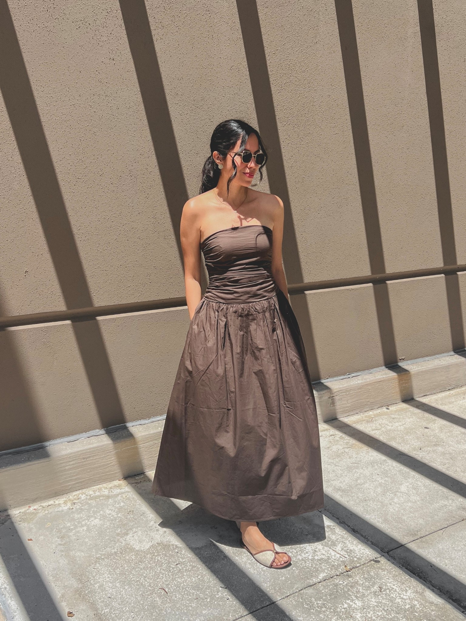 The perfect brown dress 🤎 for spring and summer