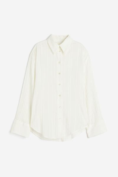 Oversized crinkled shirt | H&M (UK, MY, IN, SG, PH, TW, HK)