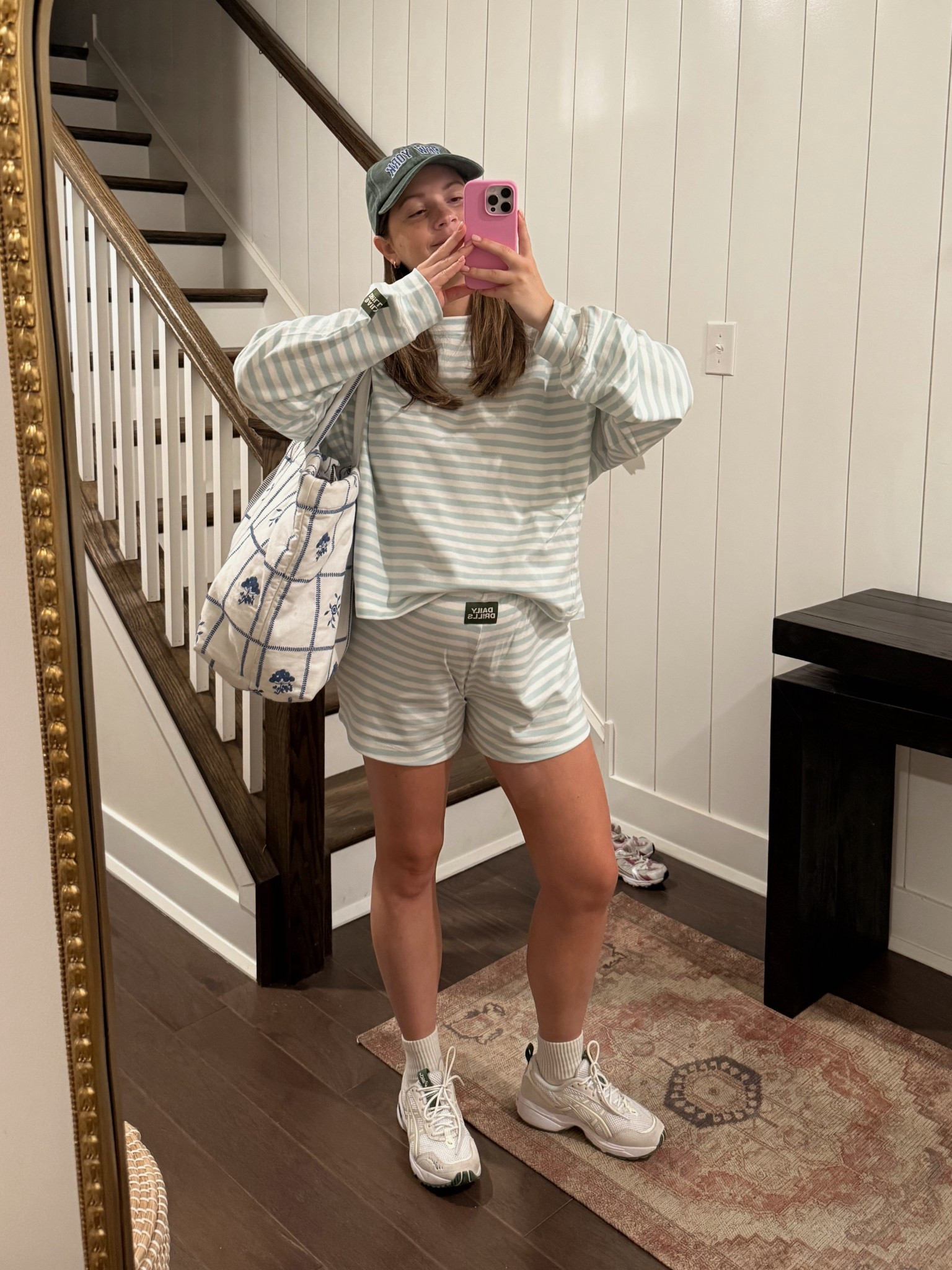 Wearing a m/l in this set! 