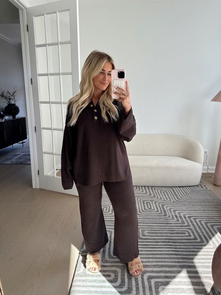Cutest comfiest knit Amazon set🤎 I am in a large! So good for running errands or lounging around the house #set #loungeset #amazon 

#LTKstyletip #LTKmidsize #LTKSeasonal