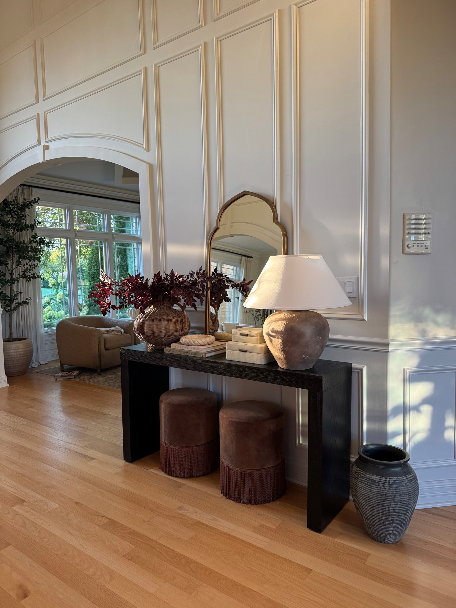 Fall entryway view 🍂🤎 My console table is RH look for less and under $300 now! 

#consoletable #homedecor #fallhome #entrywaytable #mirror #ottoman #tablelamp #vase #wayfair #wayfairfinds #affordablehomedecor #entryway #target #mcgeeandco #interiordesign 

#LTKSeasonal #LTKSaleAlert #LTKHome