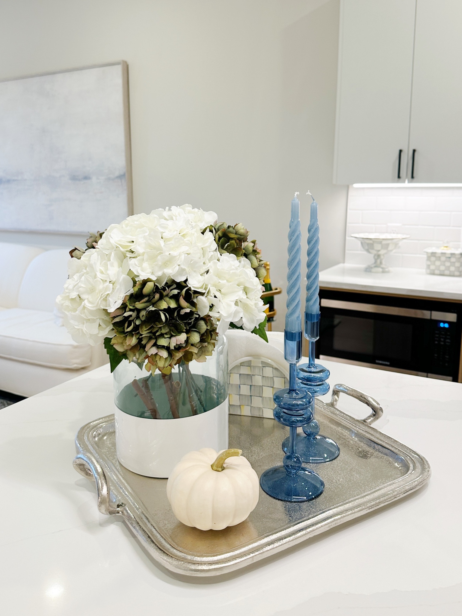 Styling my island with some new home decor pieces! Everything is linked below!