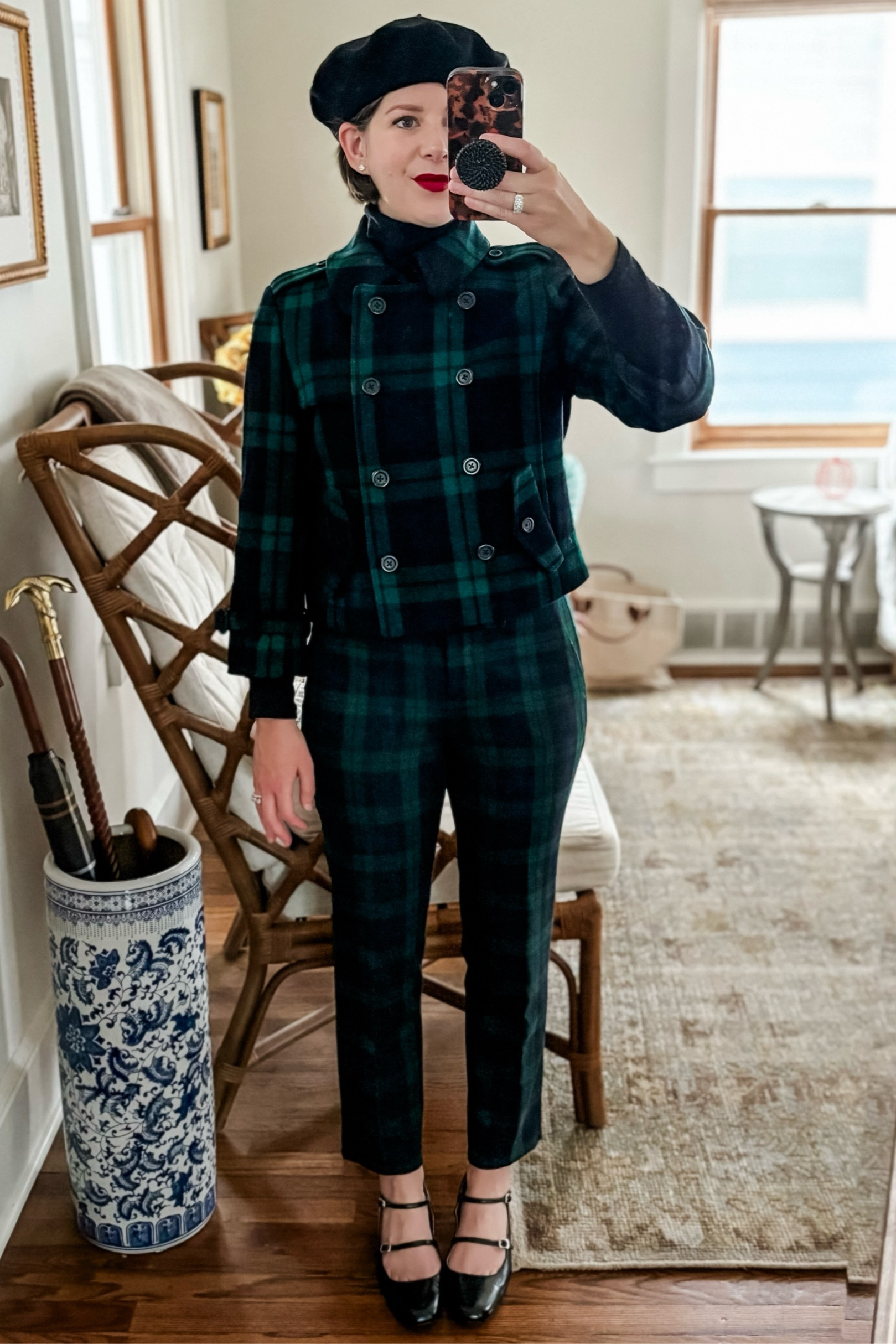 OOTD/ Holiday Look No. 1: Simply Mad For Plaid 🎄

Every Friday till Christmas, I’ll be posting my favorite looks for your next Holiday get together ⛄️

For reference I’m 5’4”, S/M, 4/6

#LTKparties #LTKHoliday #LTKSeasonal