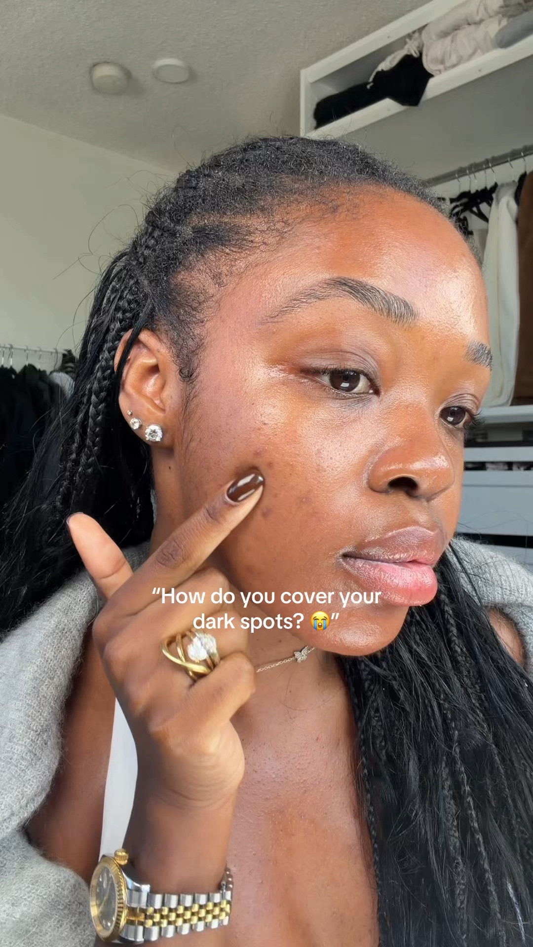 Makeup routine that actually covers acne! 🤌🏾✨everything I used:

@rhode skin glazing mist + glazing milk
@DanessaMyricksBeauty yummy skin blur balm, shade 8.5
@Summer Fridays skin tint, shade 7
@Kosas color corrector, shade alchemy
@Hourglass Cosmetics vanish concealer, shade umber
Kosas revealer concealer, shade 7.5
@Diorbeauty forever skin perfect foundation stick, shade 7N
Summer Fridays blush, shade berry spritz
@Charlotte Tilbury airbrush bronzer, shade deep
@Patrick Ta Beauty blush, shade she’s a doll
@loréal paris usa lash paradise mascara
Danessa Myricks yummy skin blurring setting spray
@Kylie Cosmetics cinnamon lip liner
@ILIA Beauty lip balm, shade faded
@maccosmetics faux lipstick + chestnut lip liner 

#makeup #makeuptutorial #MakeupRoutine #acne #acnemakeup #hyperpigmentation #blackgirlmakeup 

#LTKBeauty