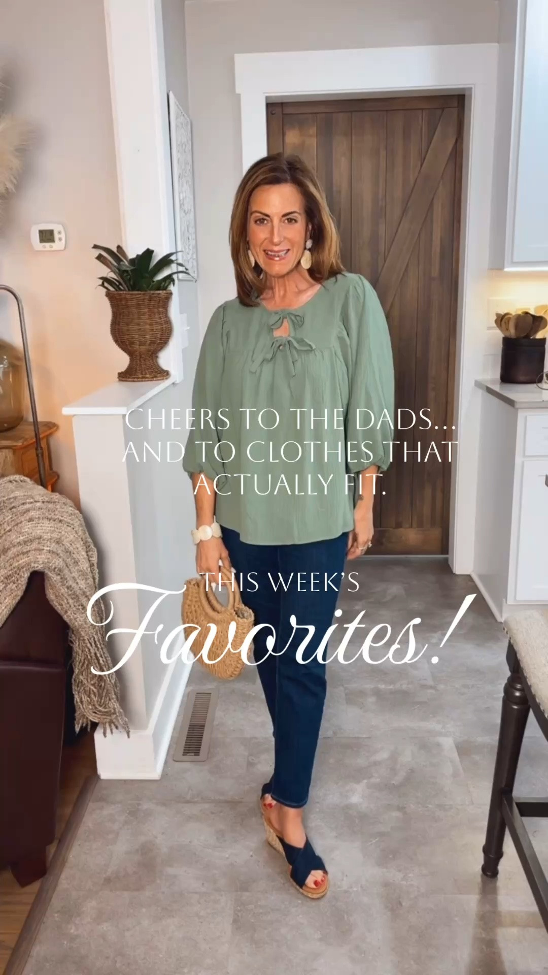 Happy Father’s Day along with your favorites of the week.
Size reference:
5’1 115lbs.
Wearing my true size small in everything.
Jeans - size 4 petite