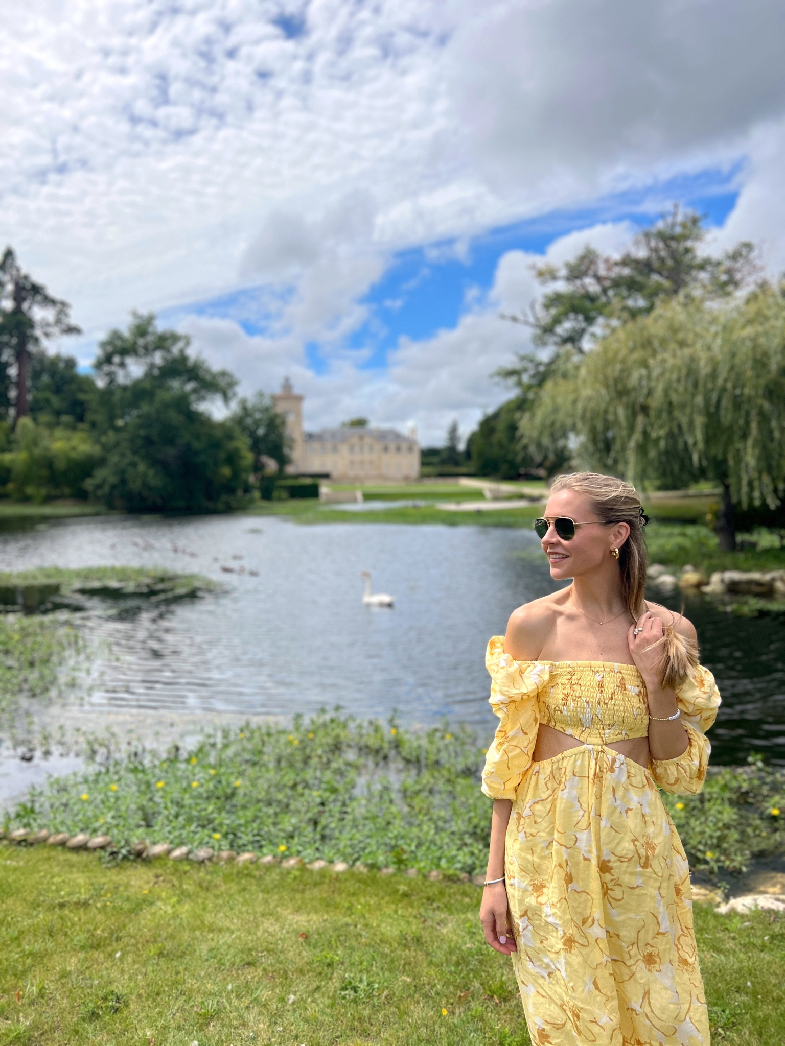 Summer dress inspo #revolve #faithfullthebrand #offtheshoulderdress 