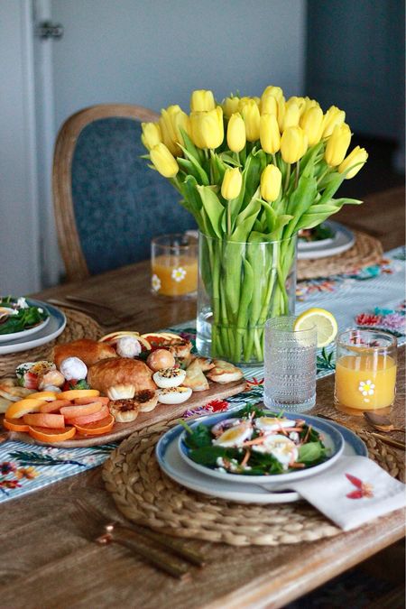 Spring and summer table setting

#LTKsalealert #LTKparties #LTKhome