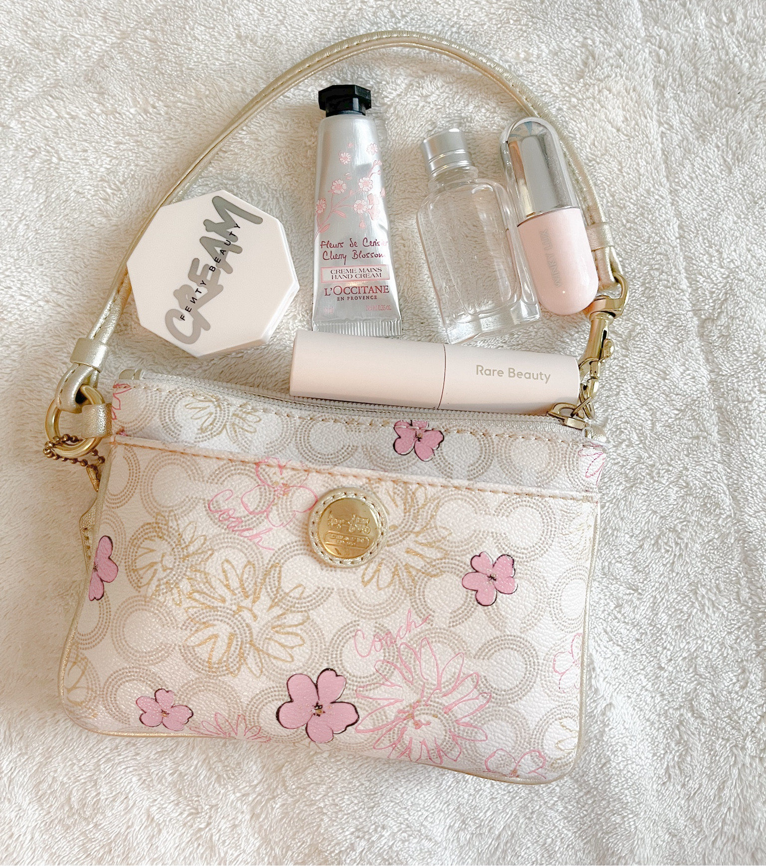 Must Haves

#LTKbeauty #LTKitbag #LTKxSephora